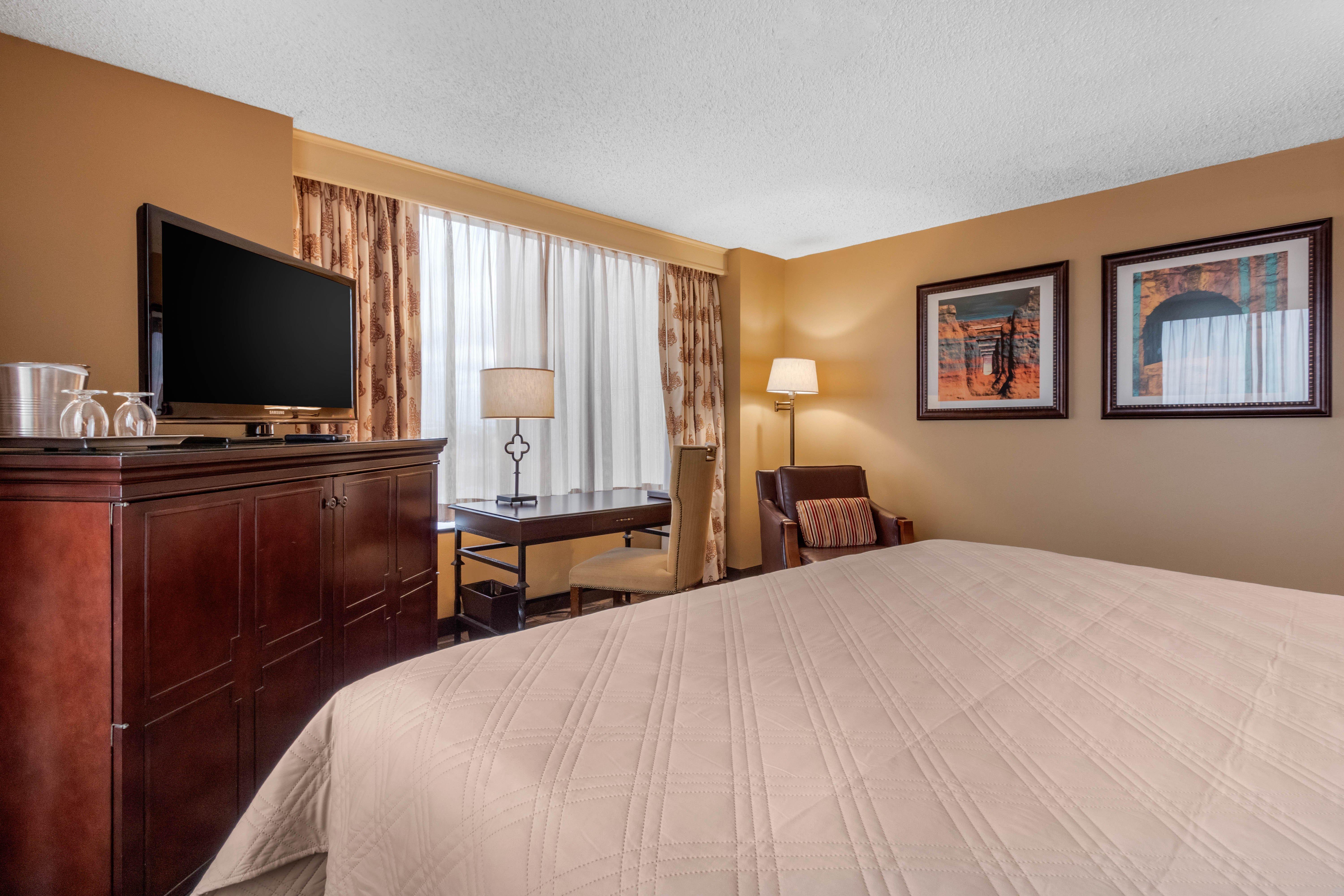 Double Deluxe King Bed