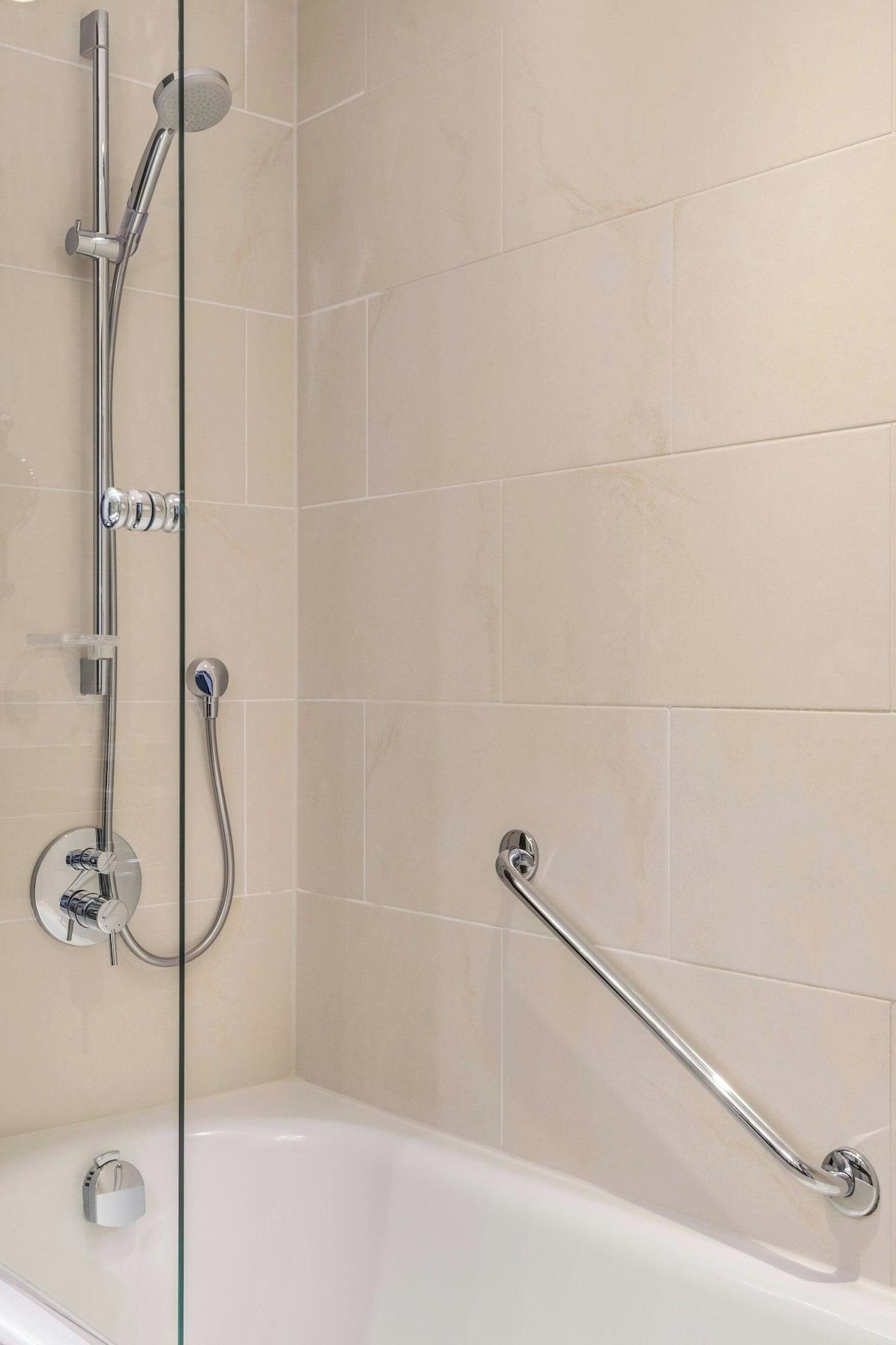 Quadruple Deluxe Two Double Beds