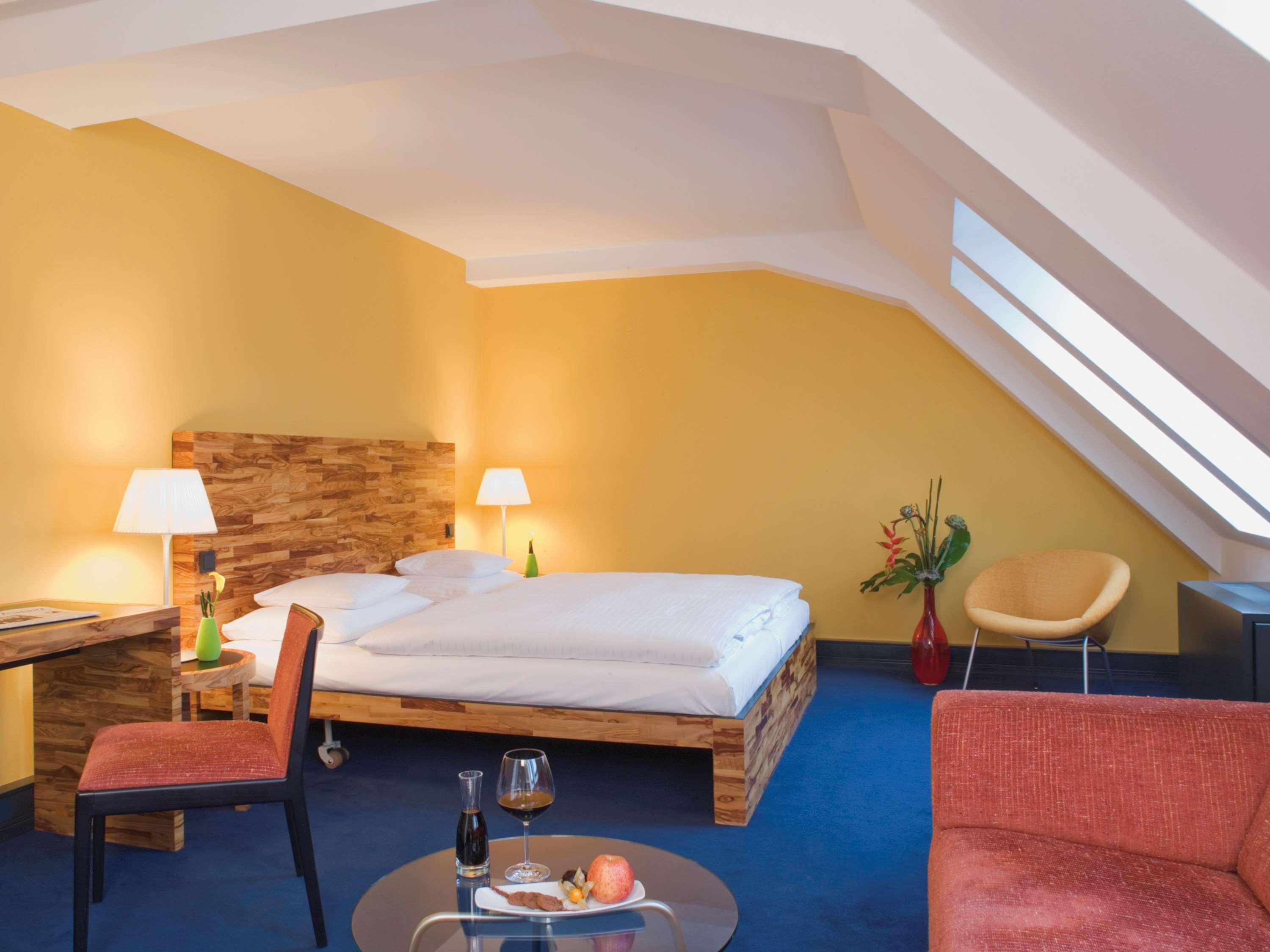 Junior Suite King Size Bed