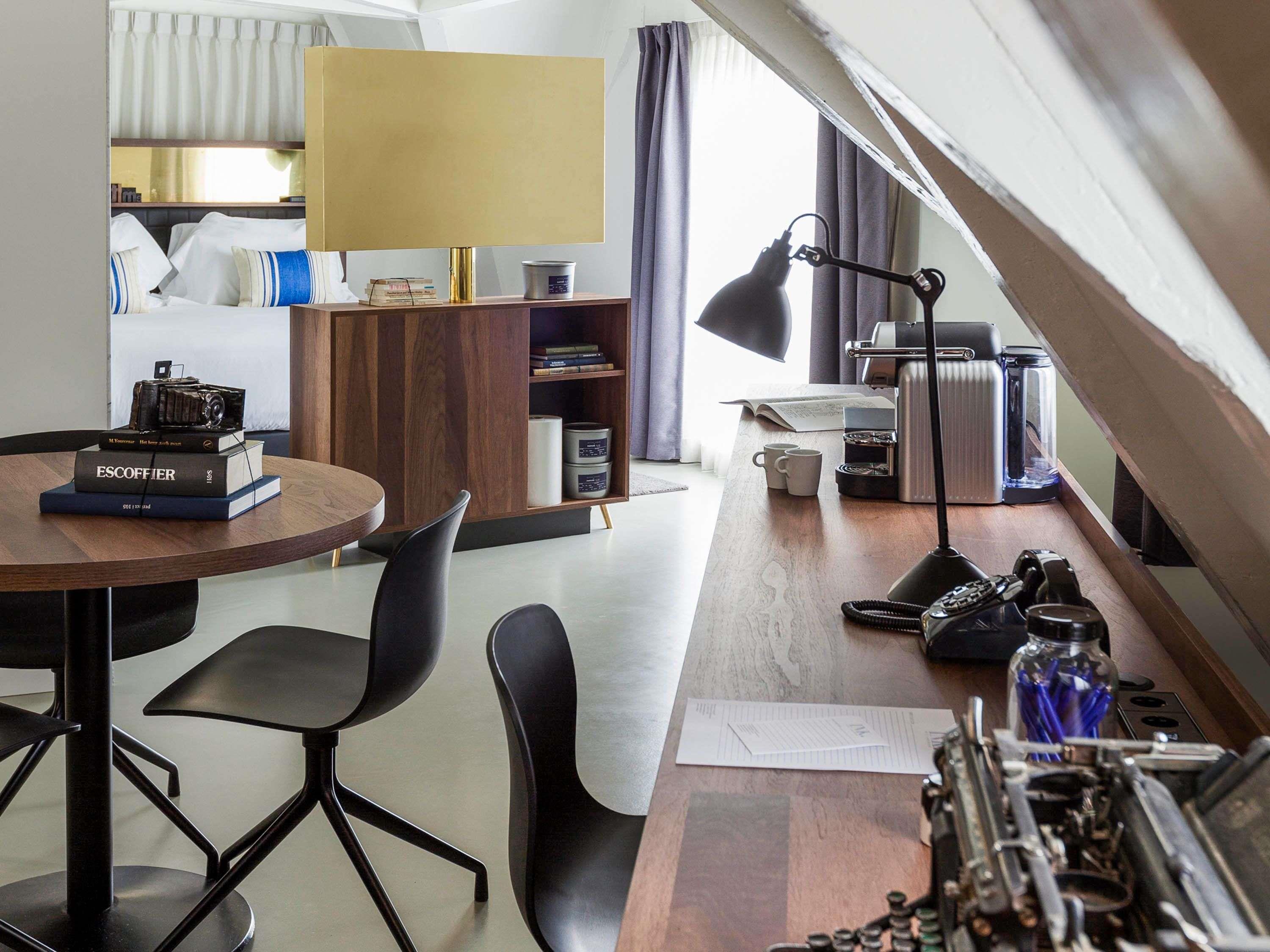 Junior Suite King Size Bed