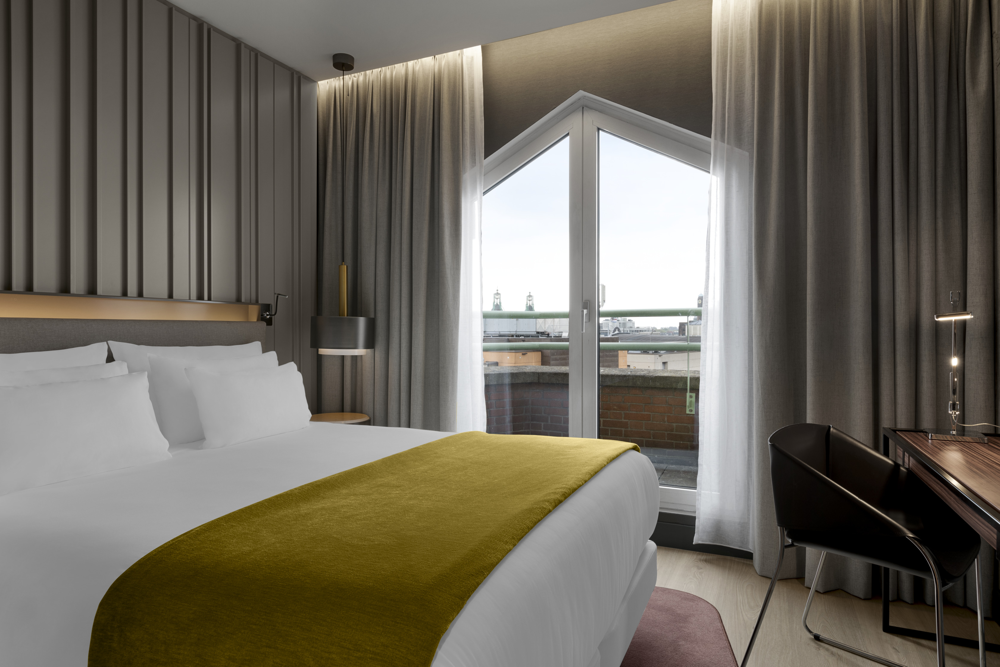 Double Superior with Views