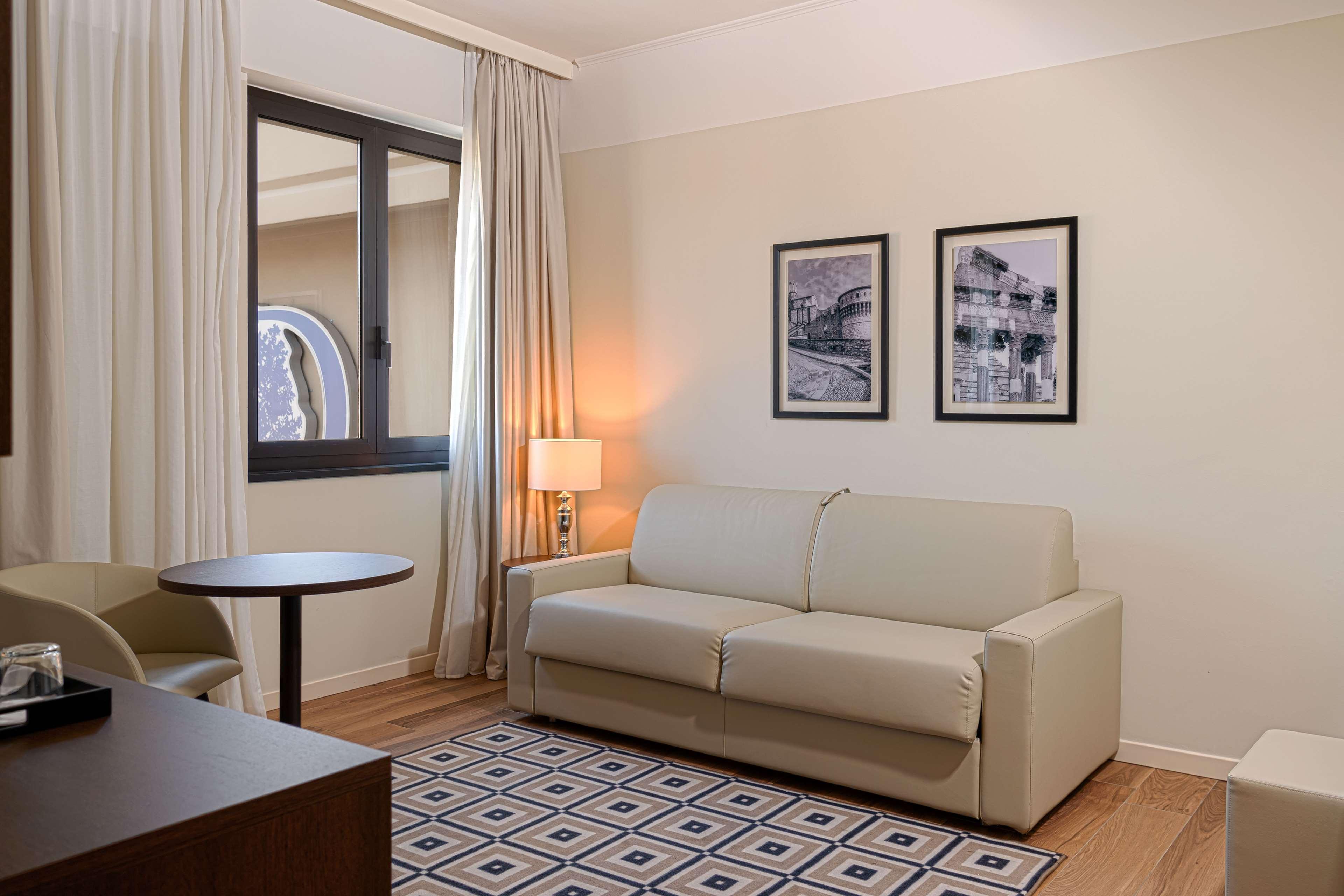 Junior Suite King Size Bed