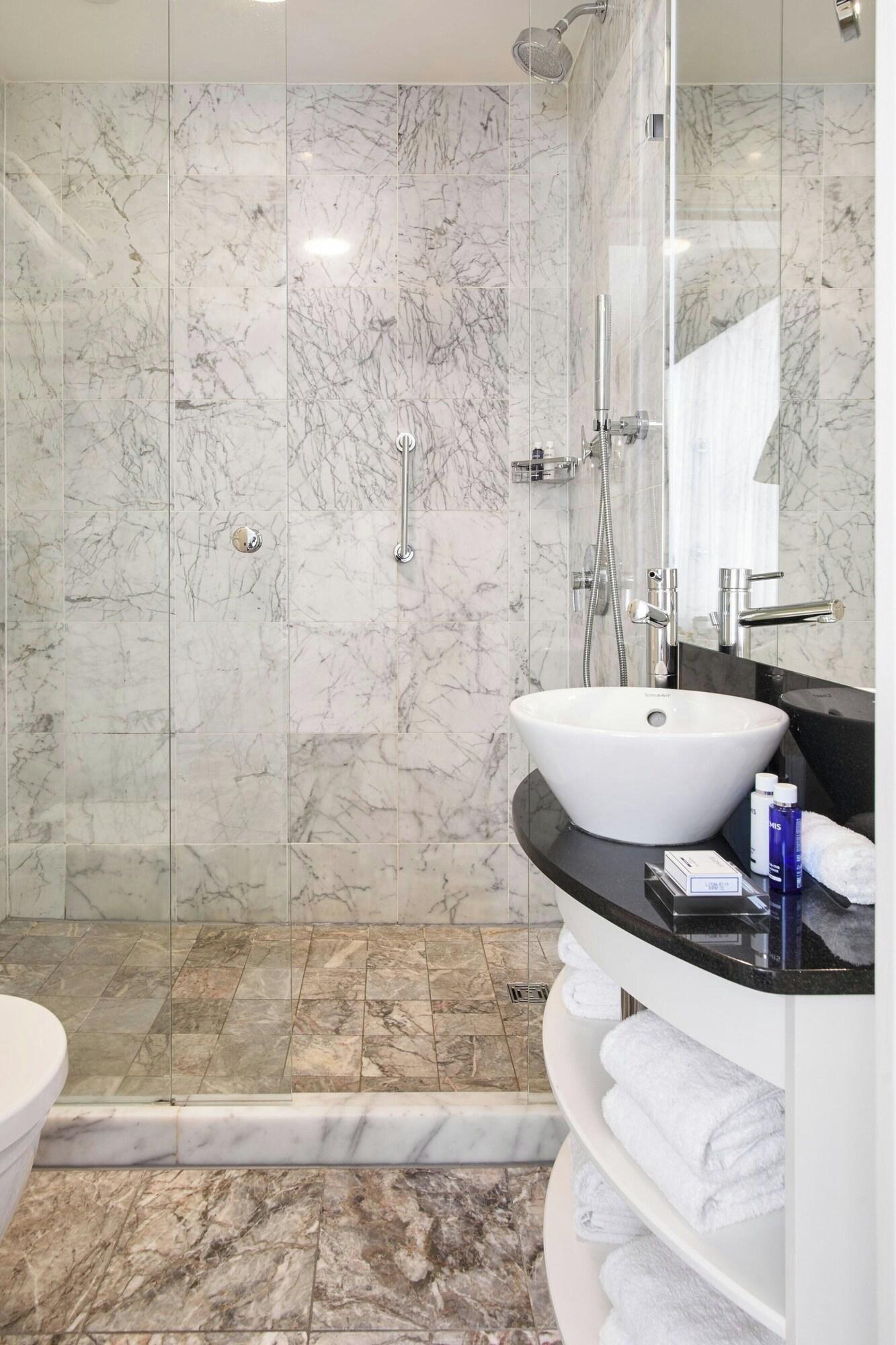 Double Queen Size Bed