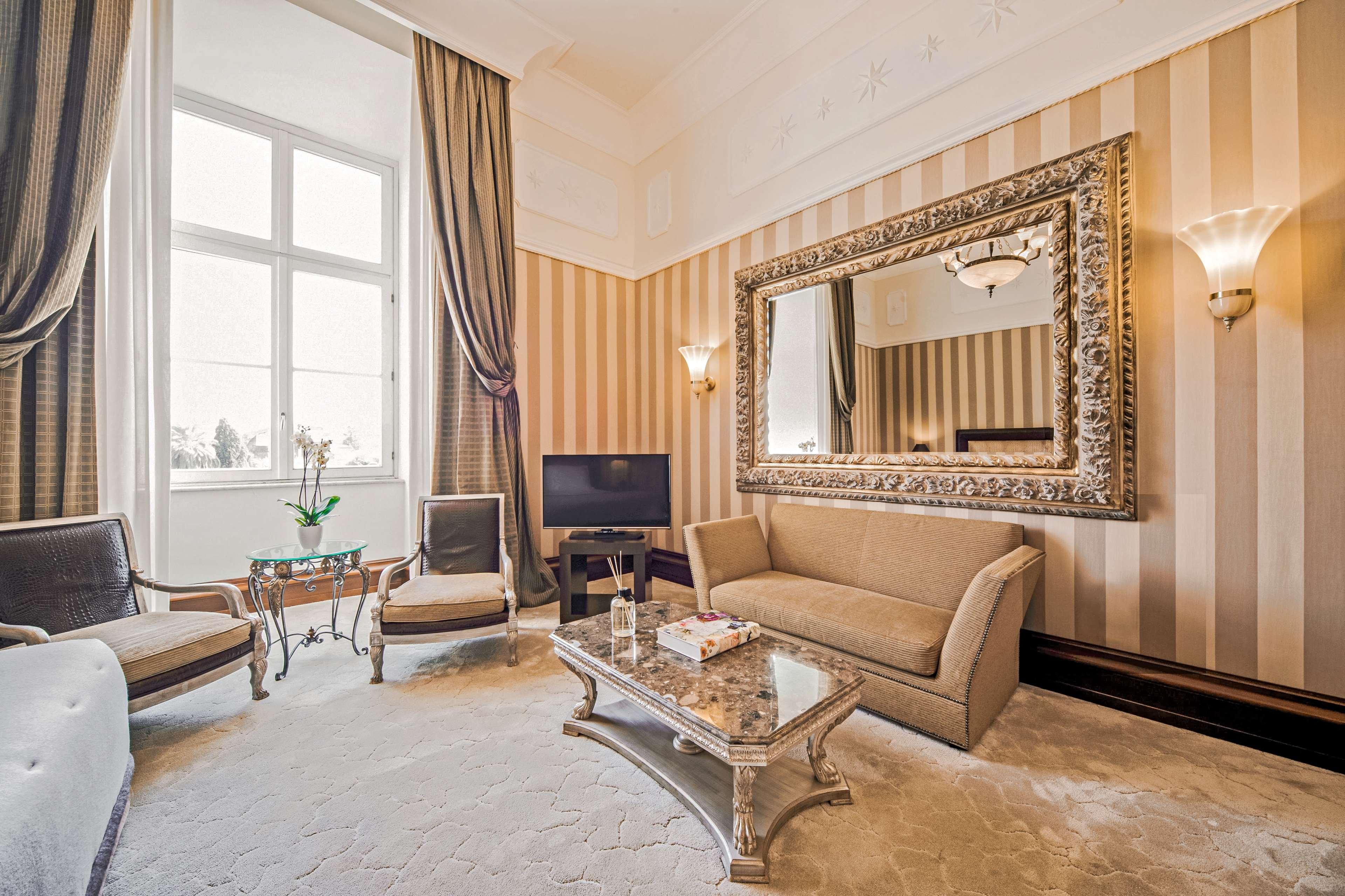 Family Room Standard