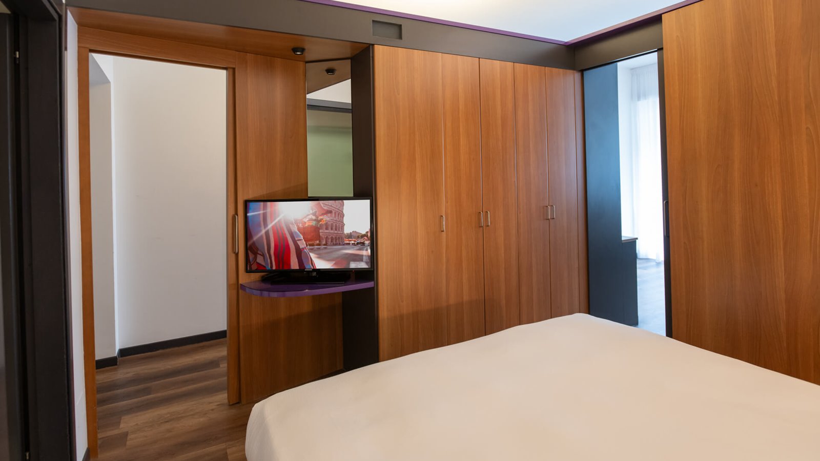 Double or Twin Standard