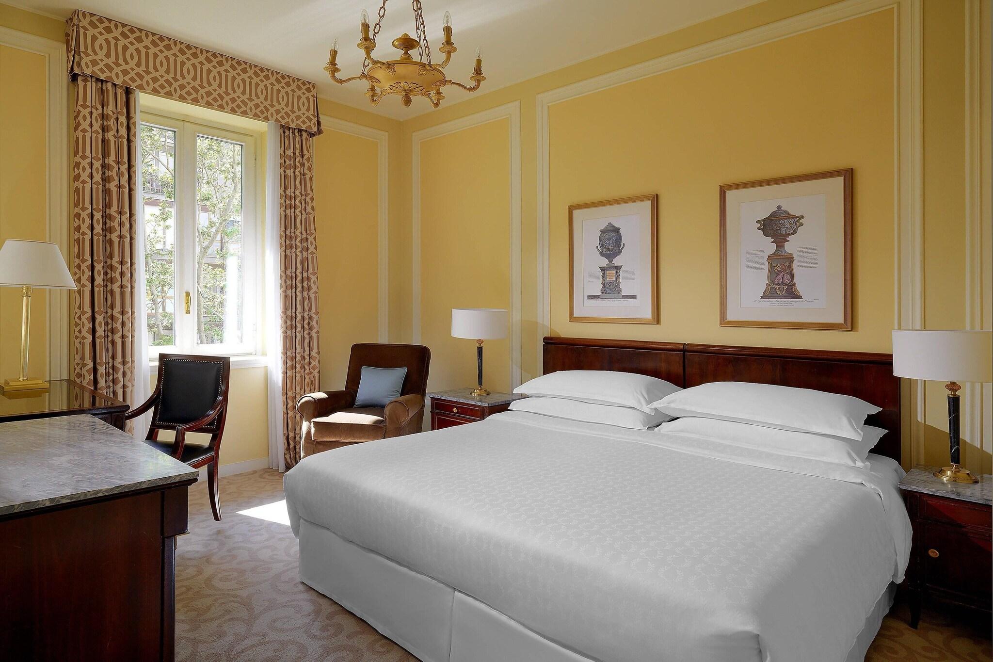 Double Classic Queen Bed