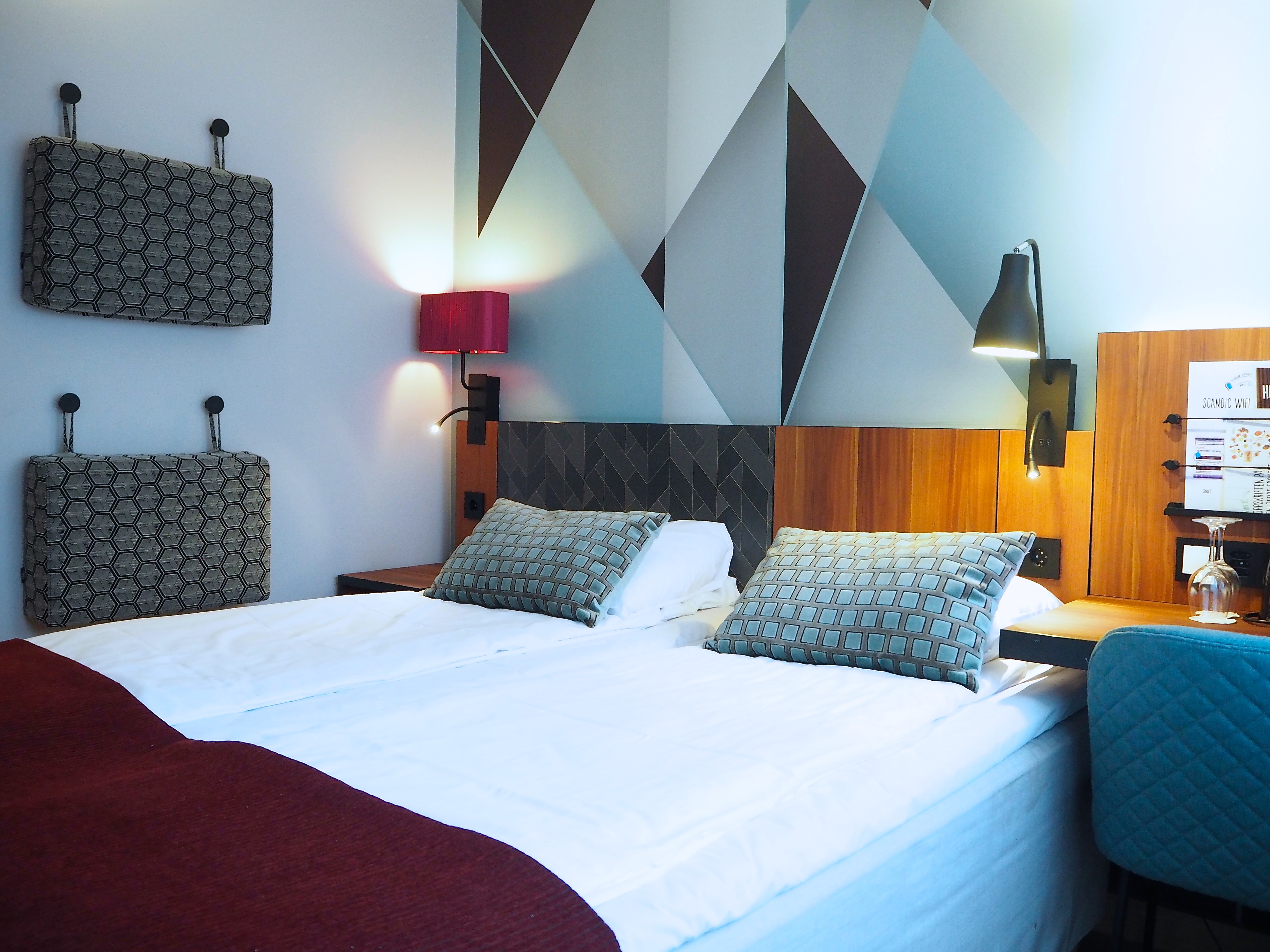 Double Queen Size Bed