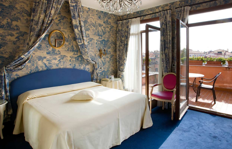 Double or Twin Standard