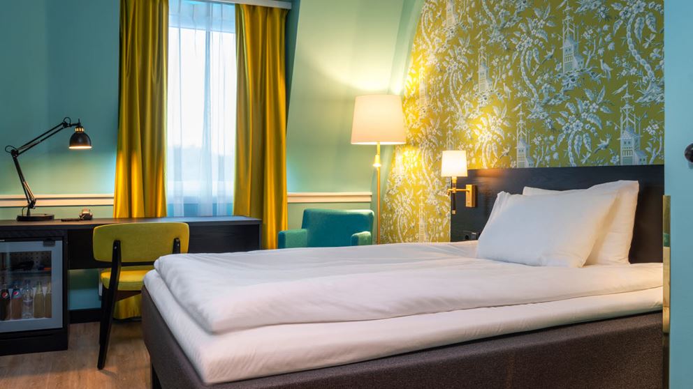 Room Queen Bed Non Smoking