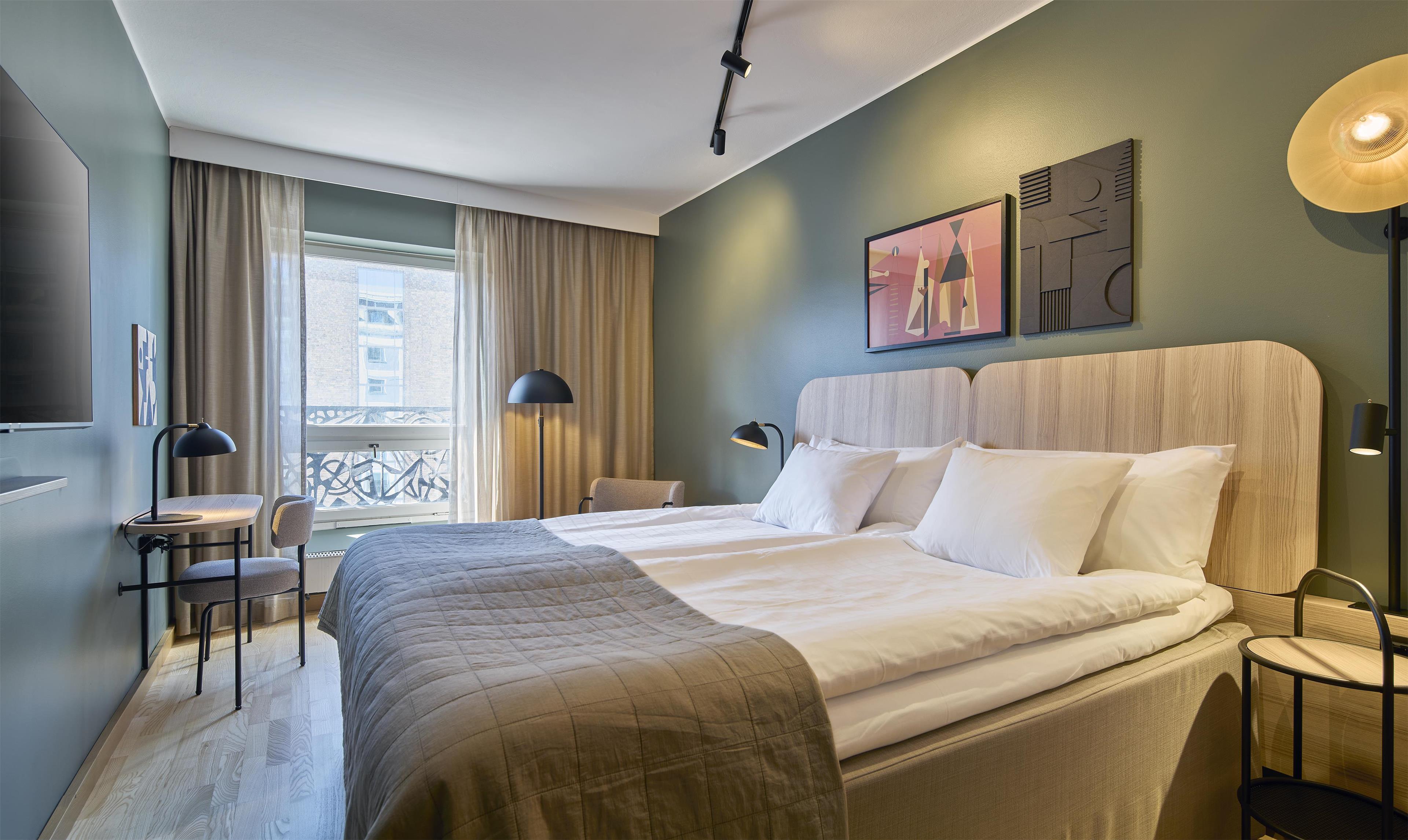 Double Superior King Bed