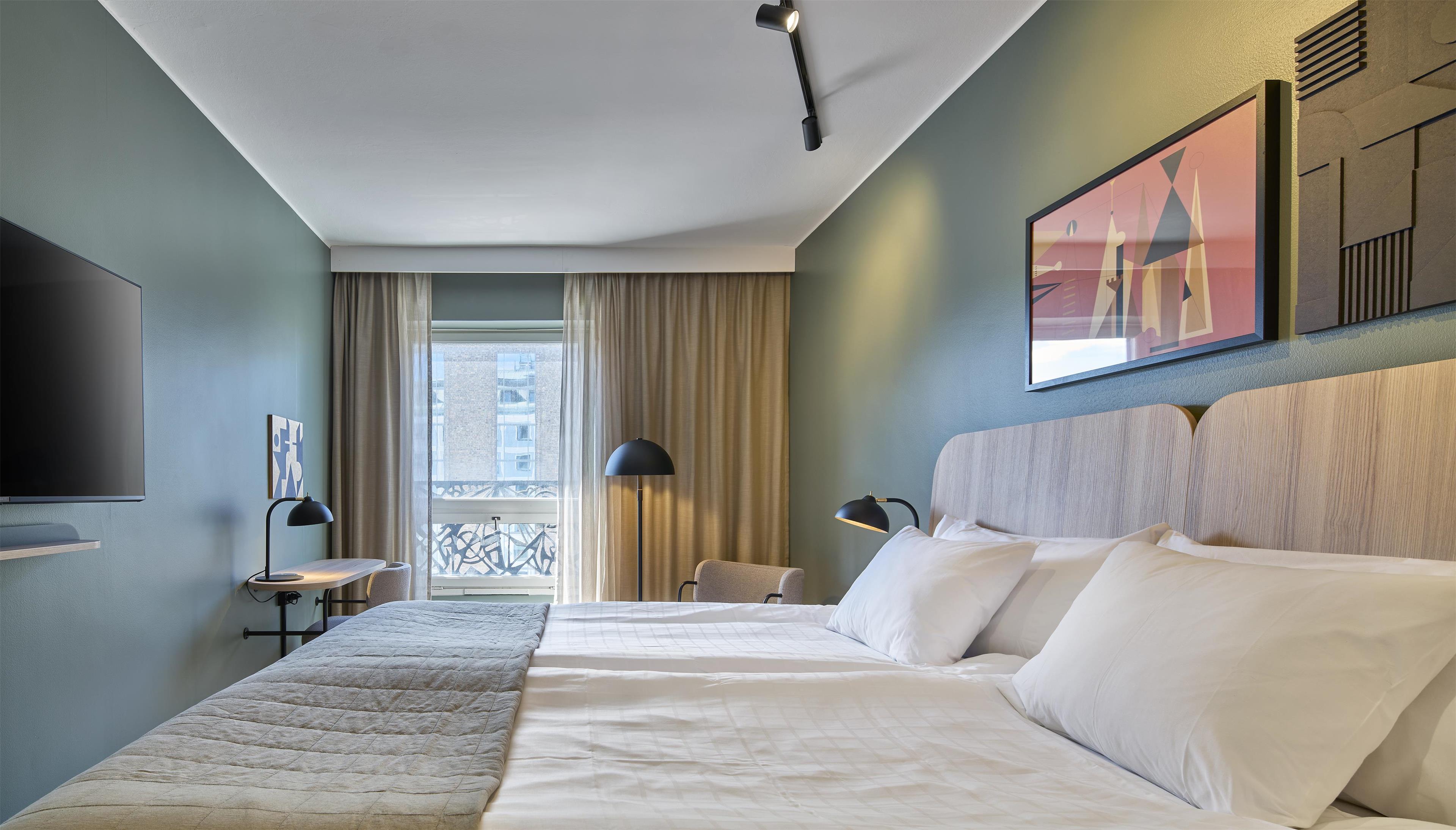 Double Superior King Bed