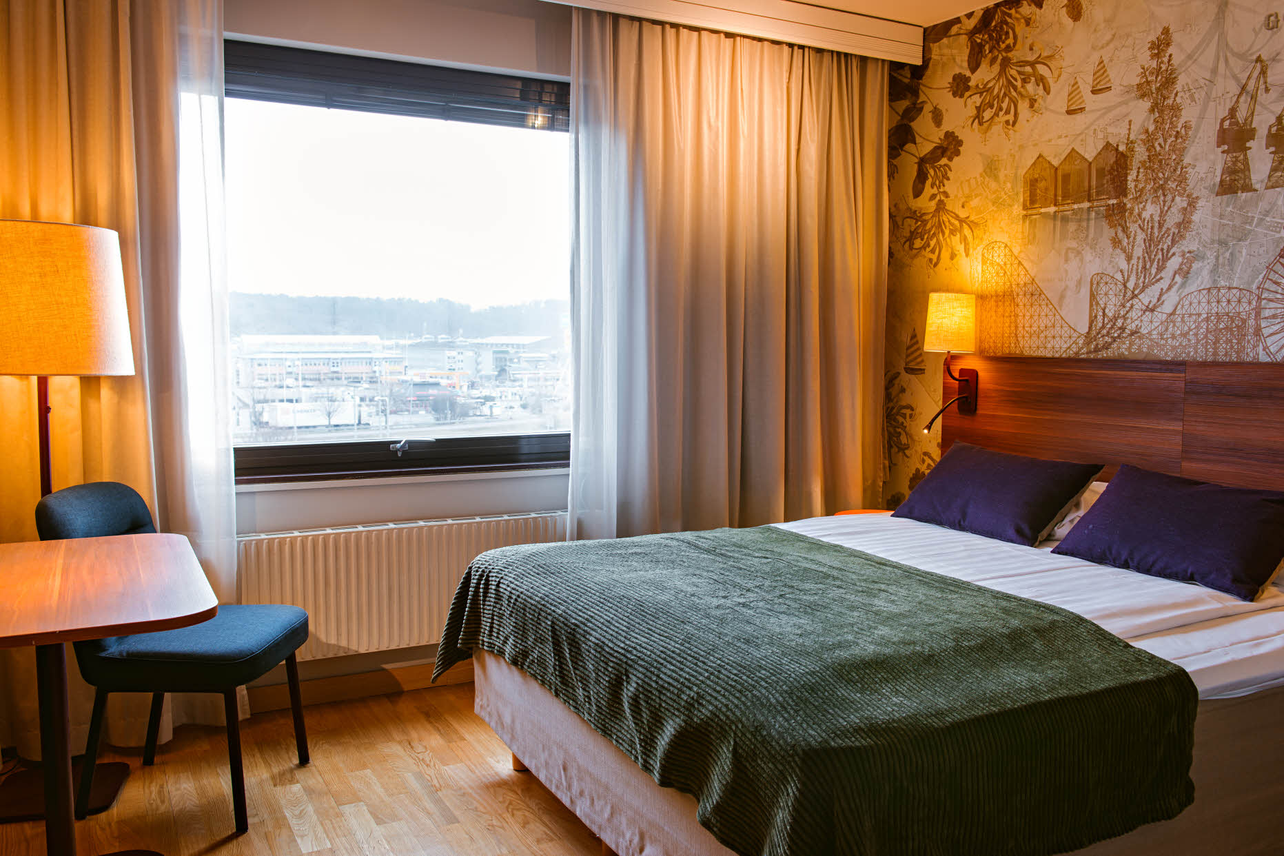 Double King Size Bed