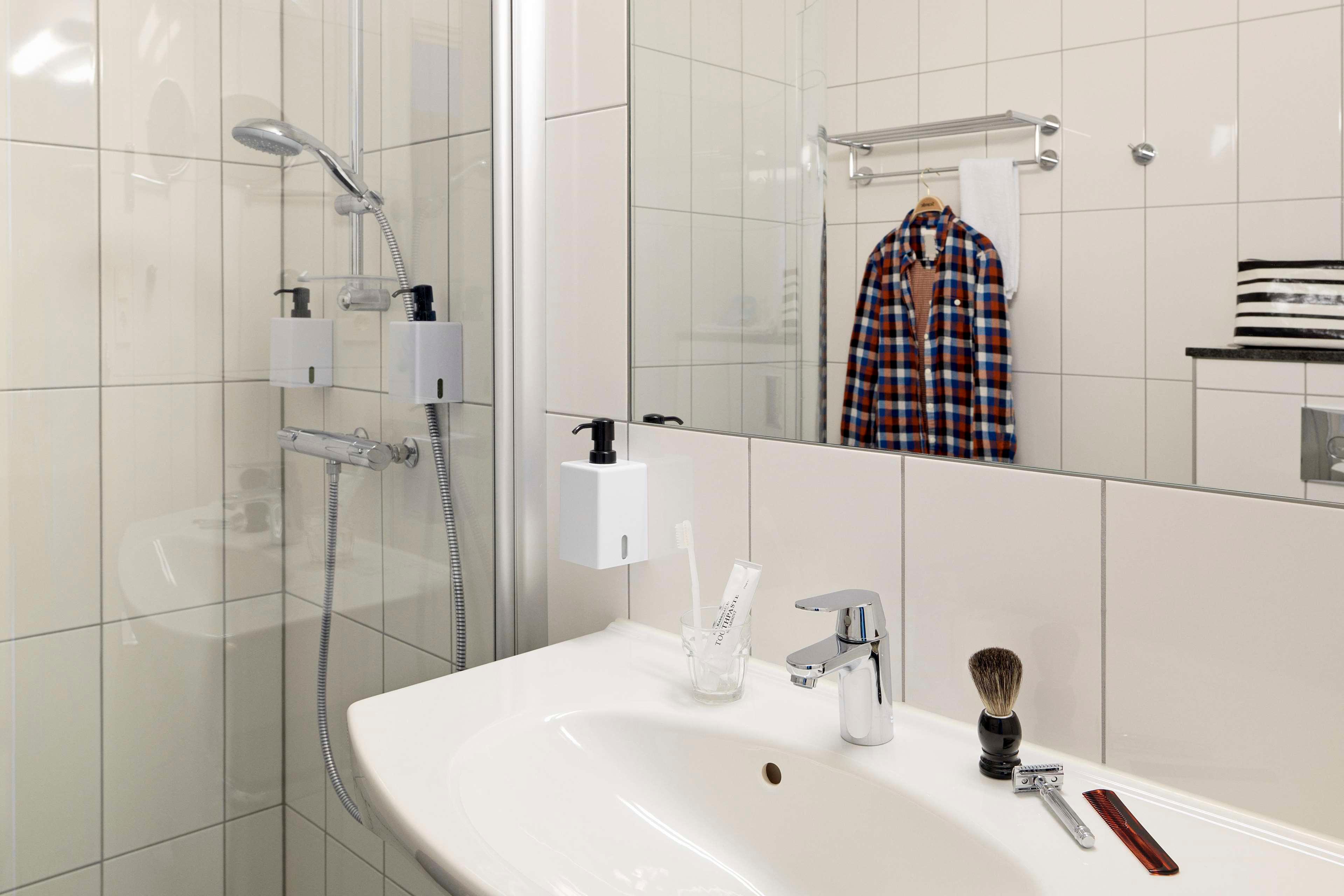 Double Single Room Without Window