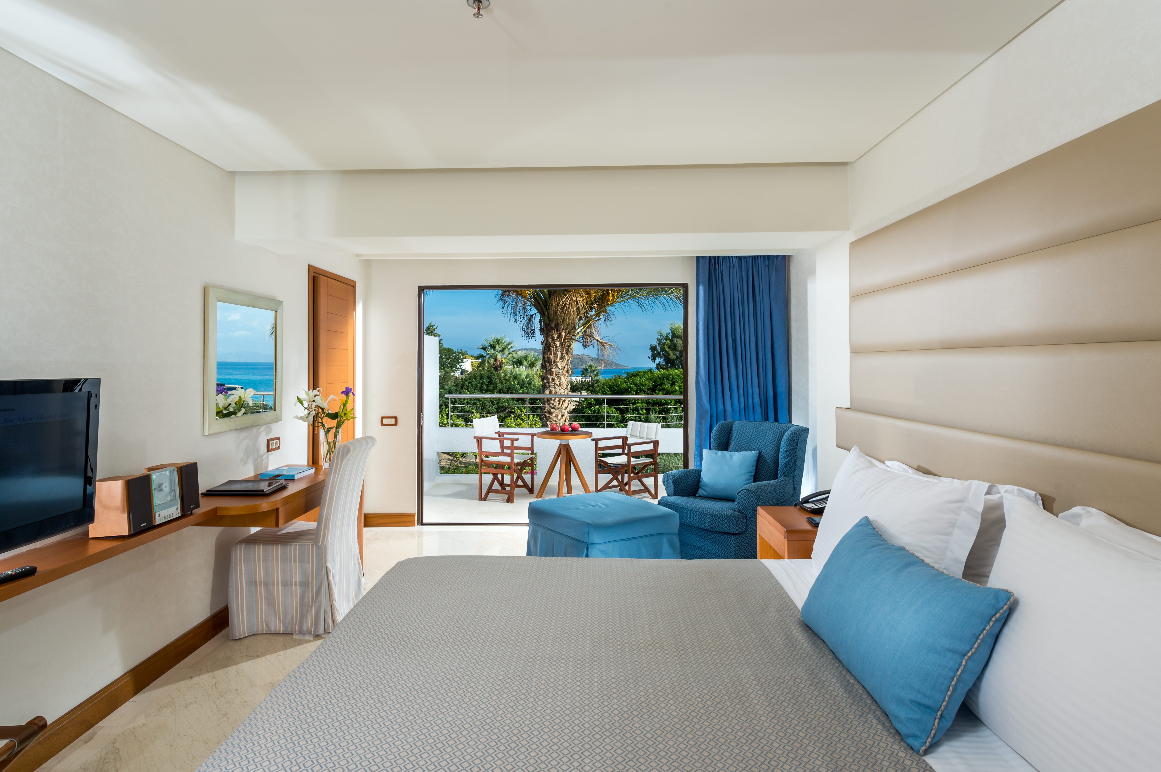 Double or Twin Deluxe Sea View