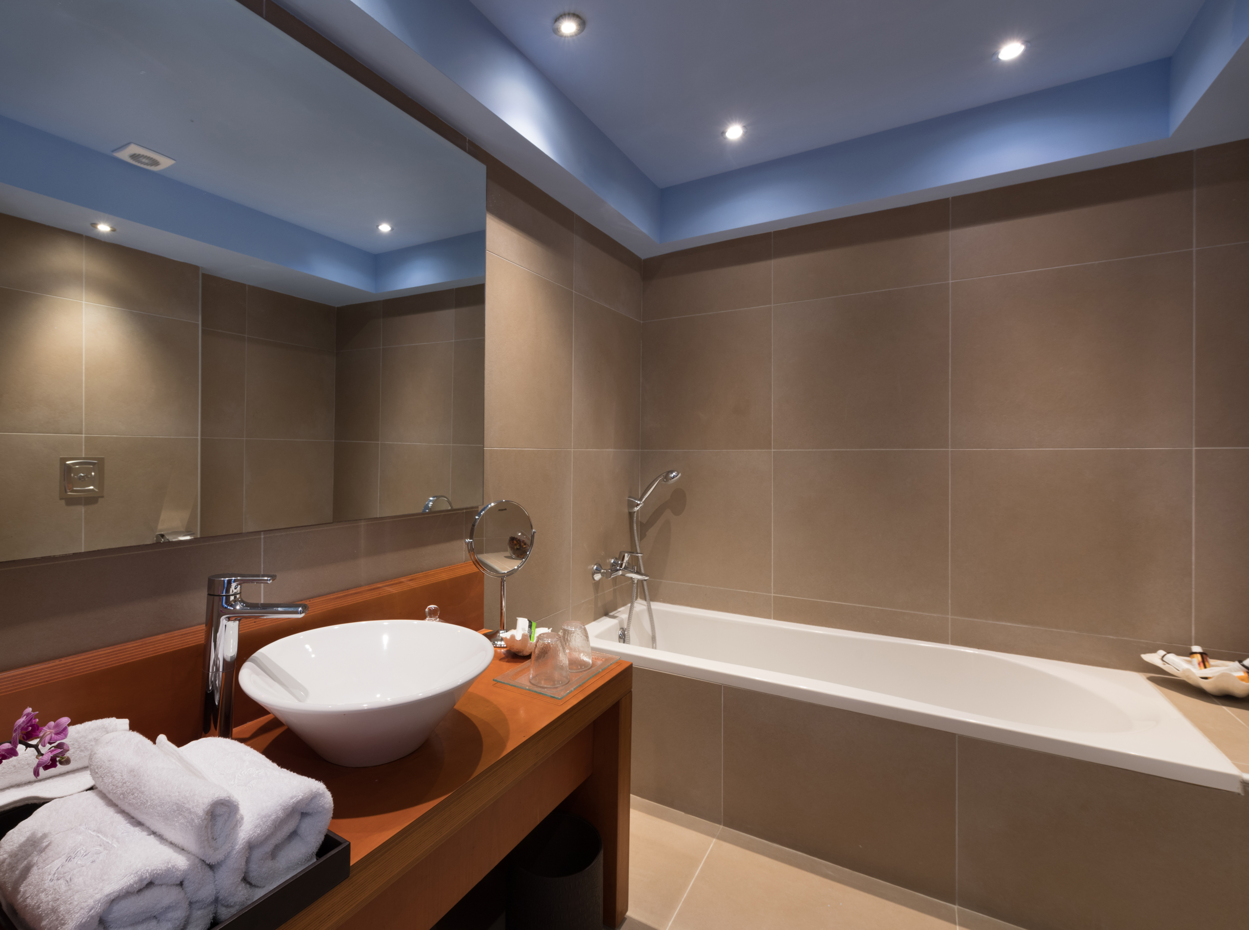 Family Room Garden View Two Bedrooms