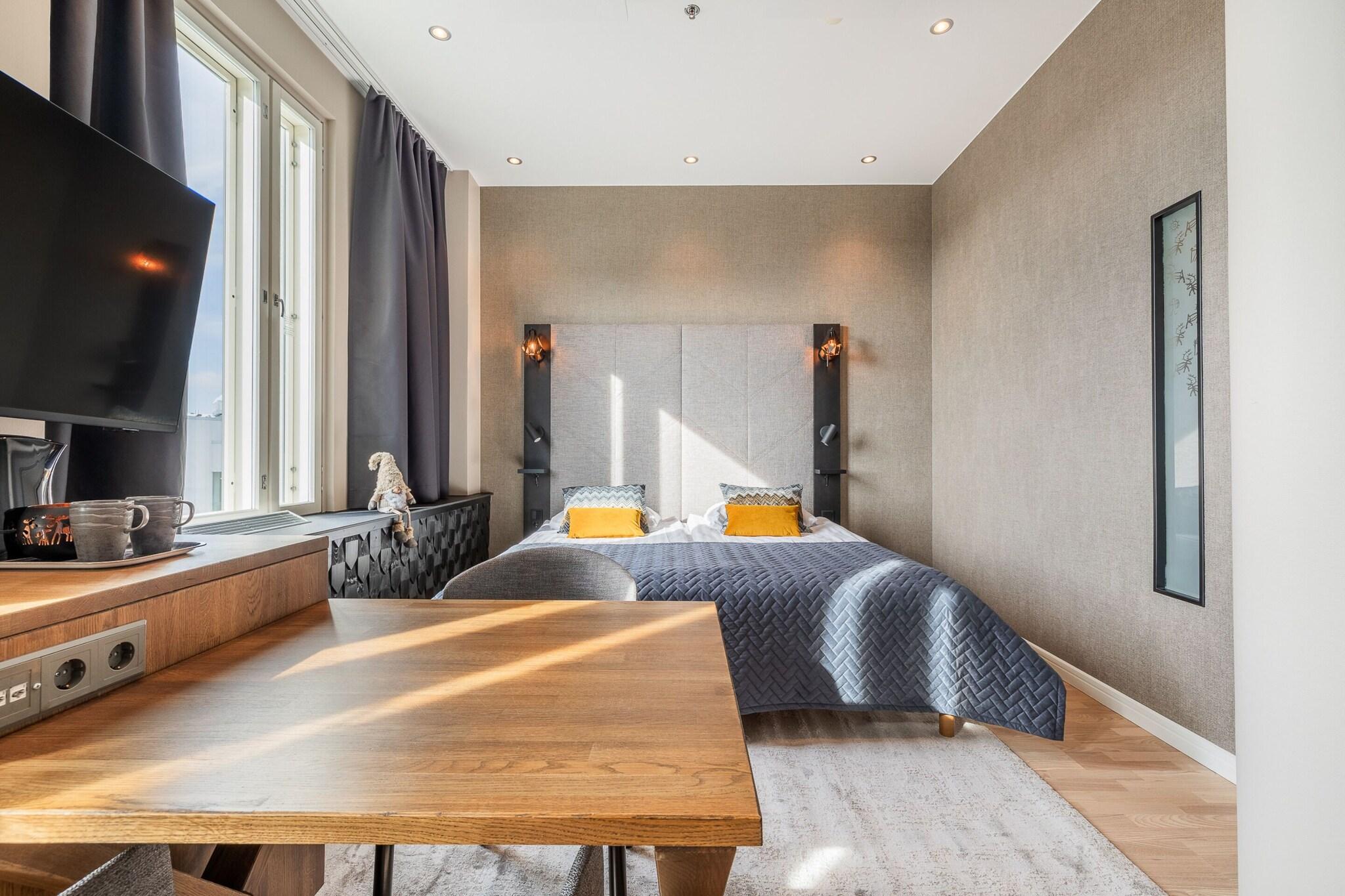 Junior Suite Queen Size Bed