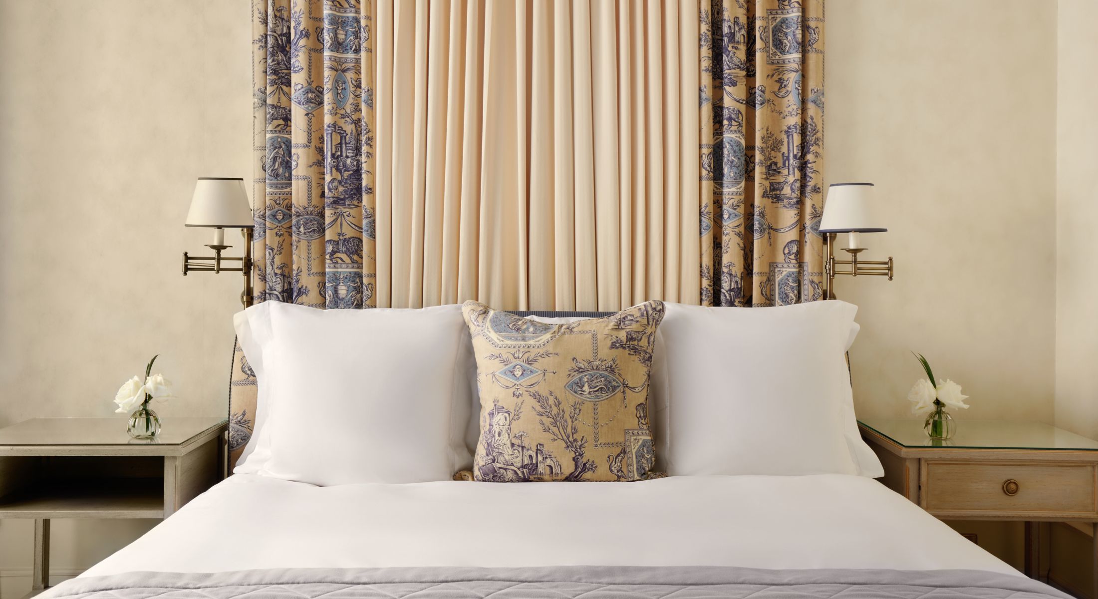 Room Deluxe with Views