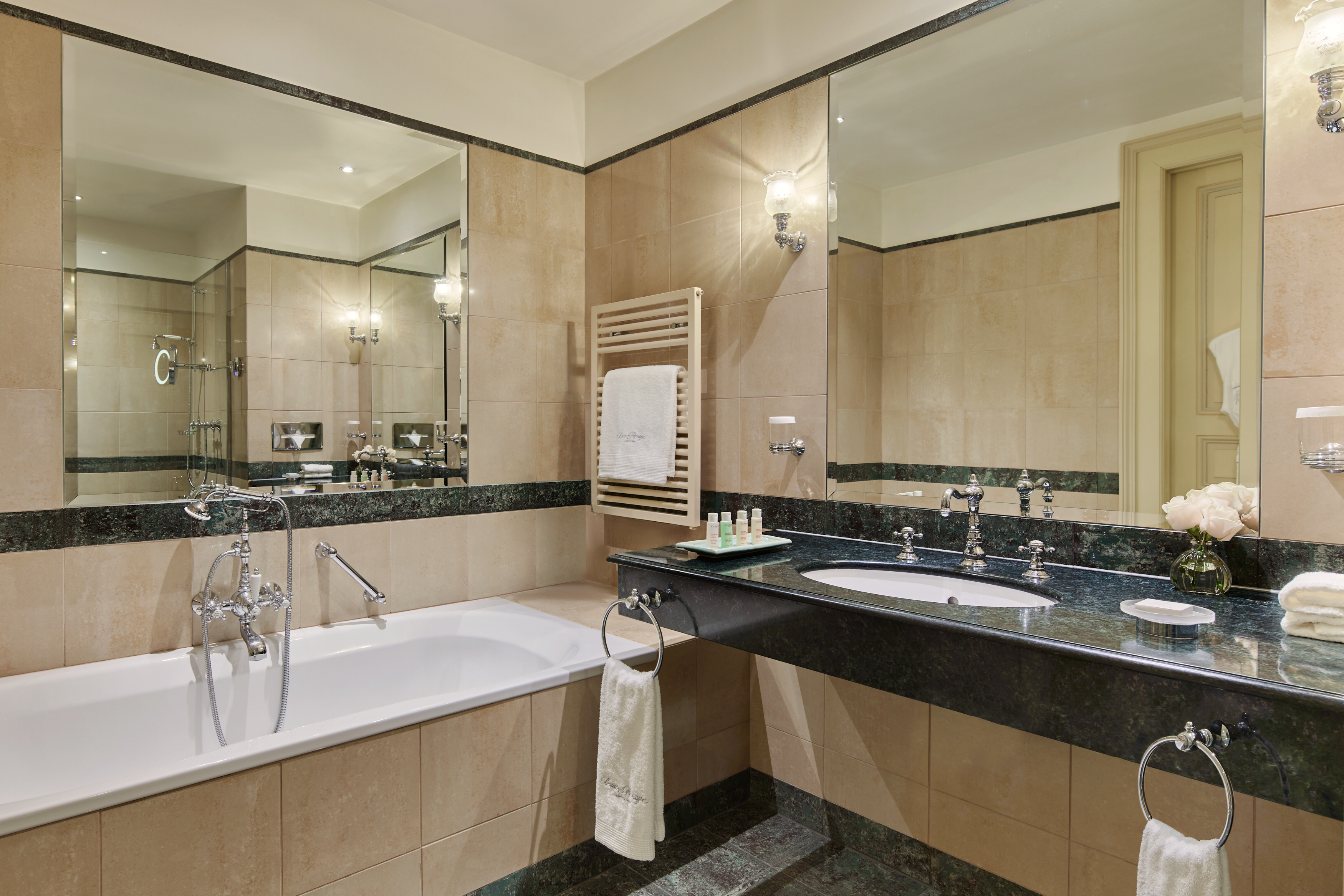 Junior Suite Lake View