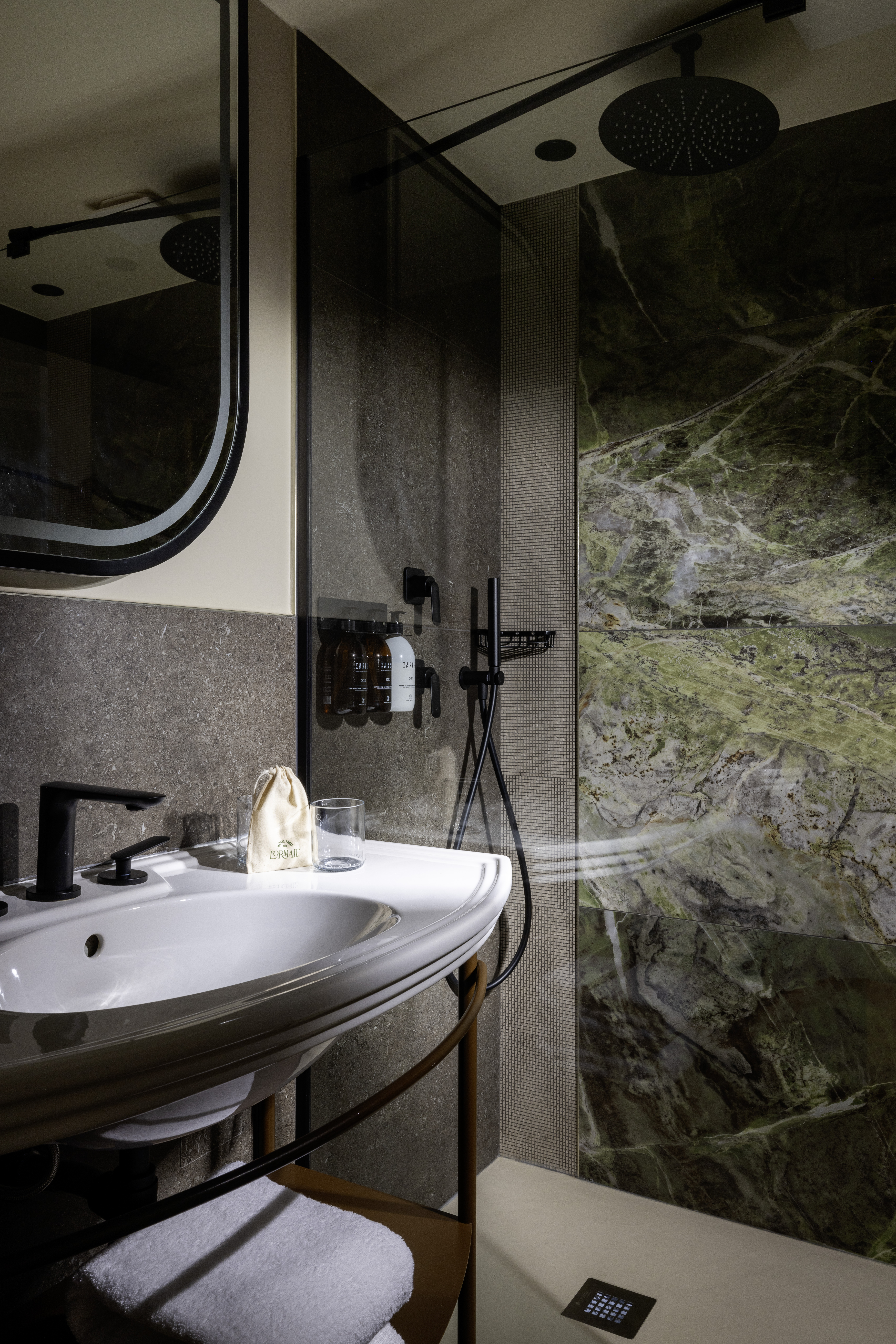 Double Classic City View