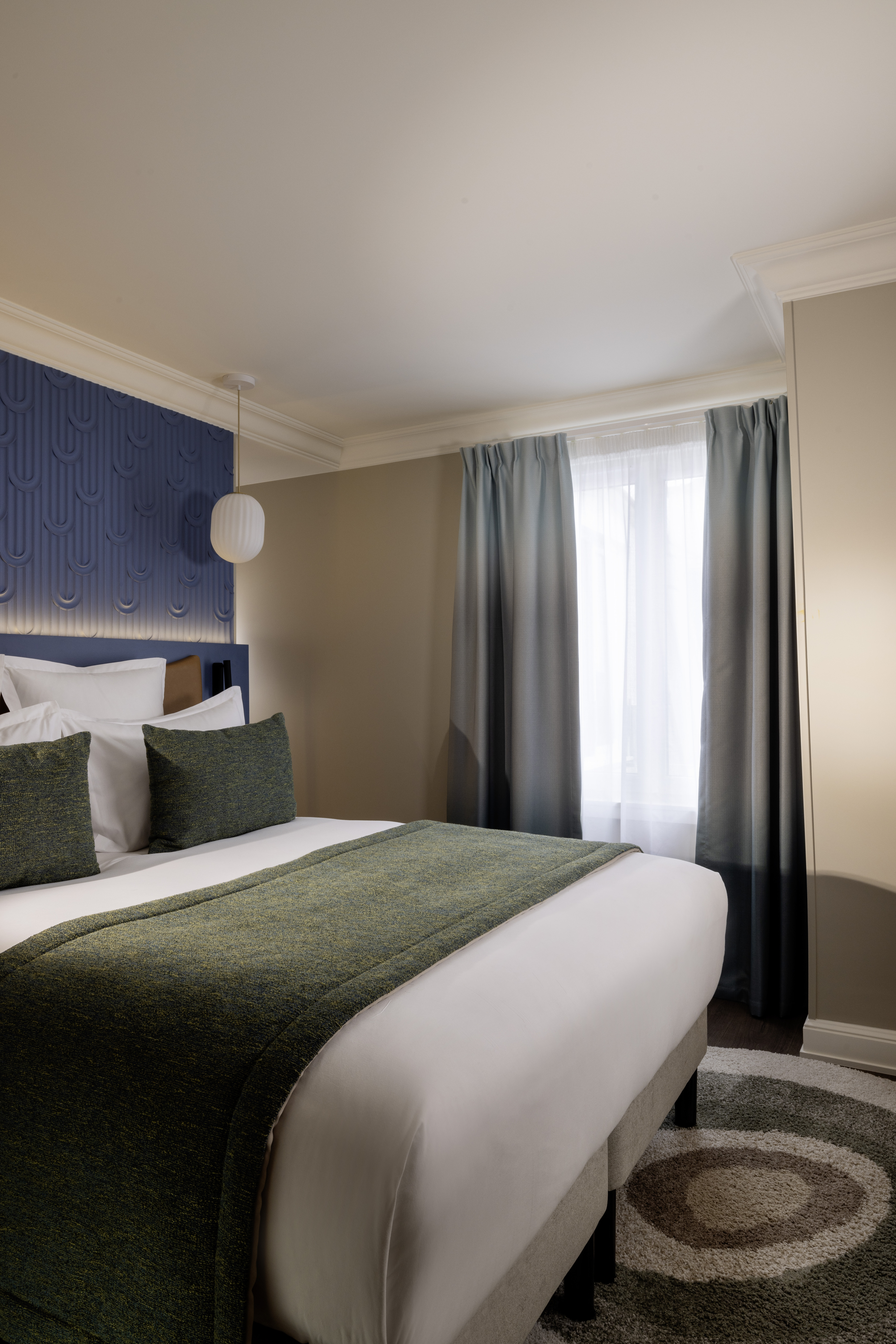 Double Classic City View