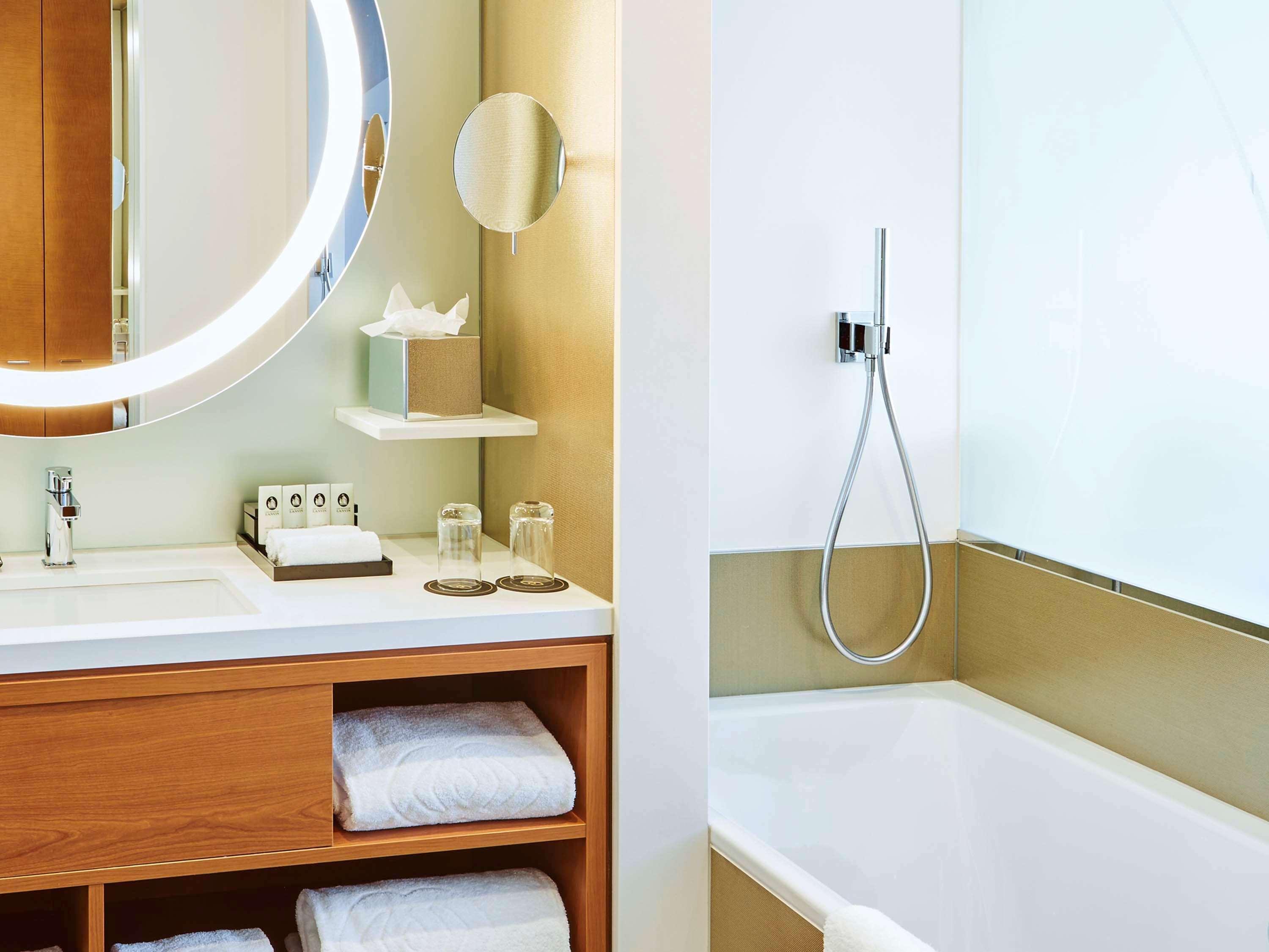 Double Superior King Bed