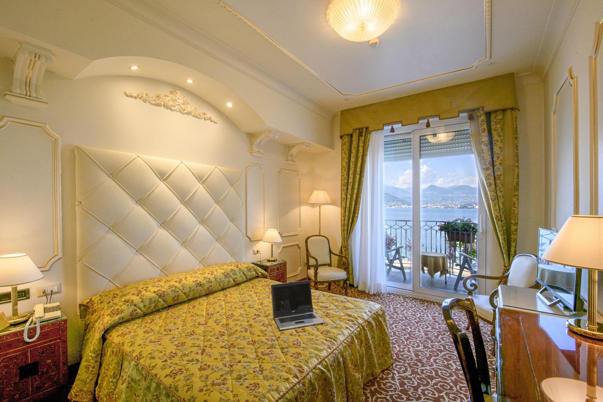 Double or Twin Deluxe Lake View