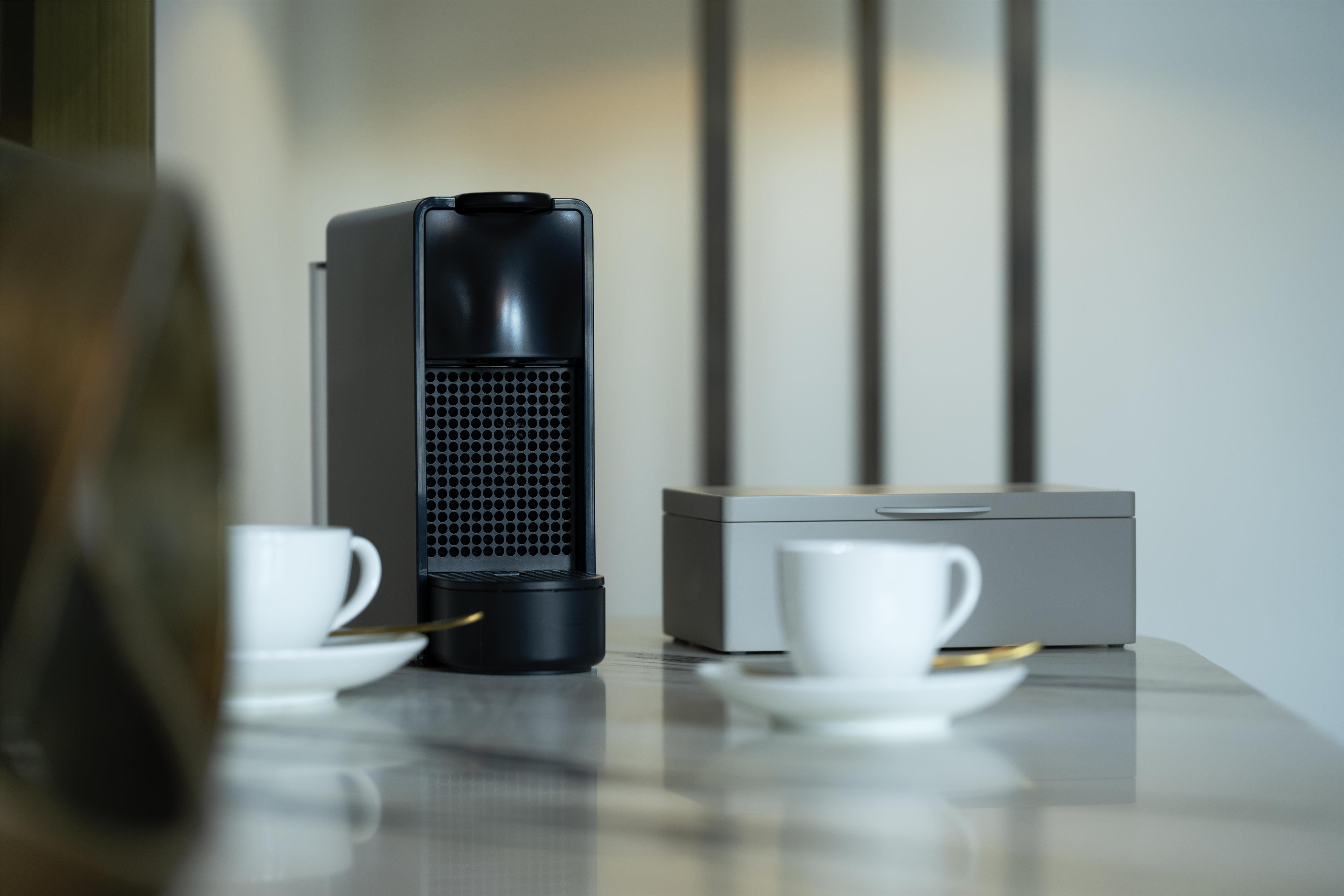 Double Deluxe Queen Bed