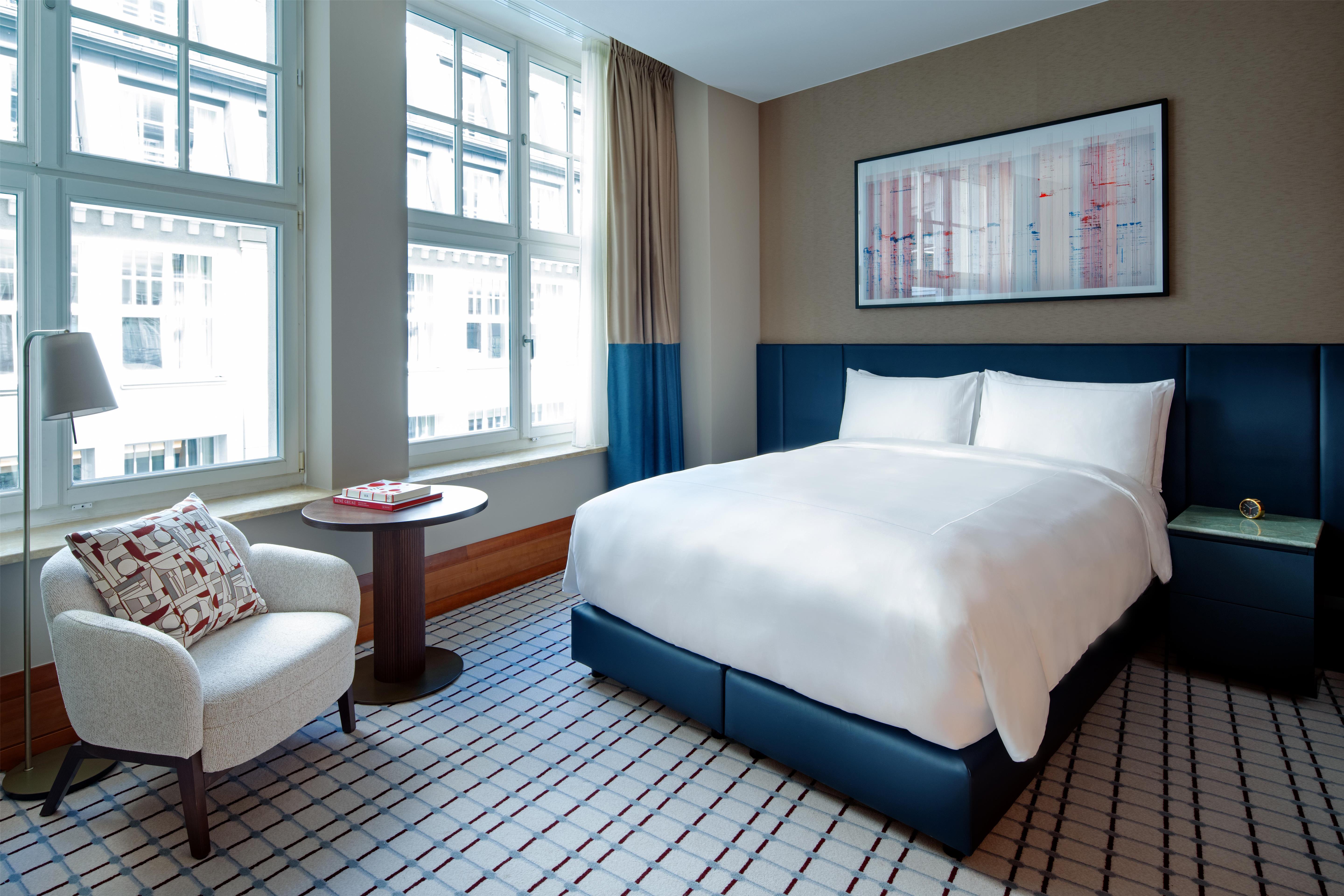 Double Deluxe Queen Bed