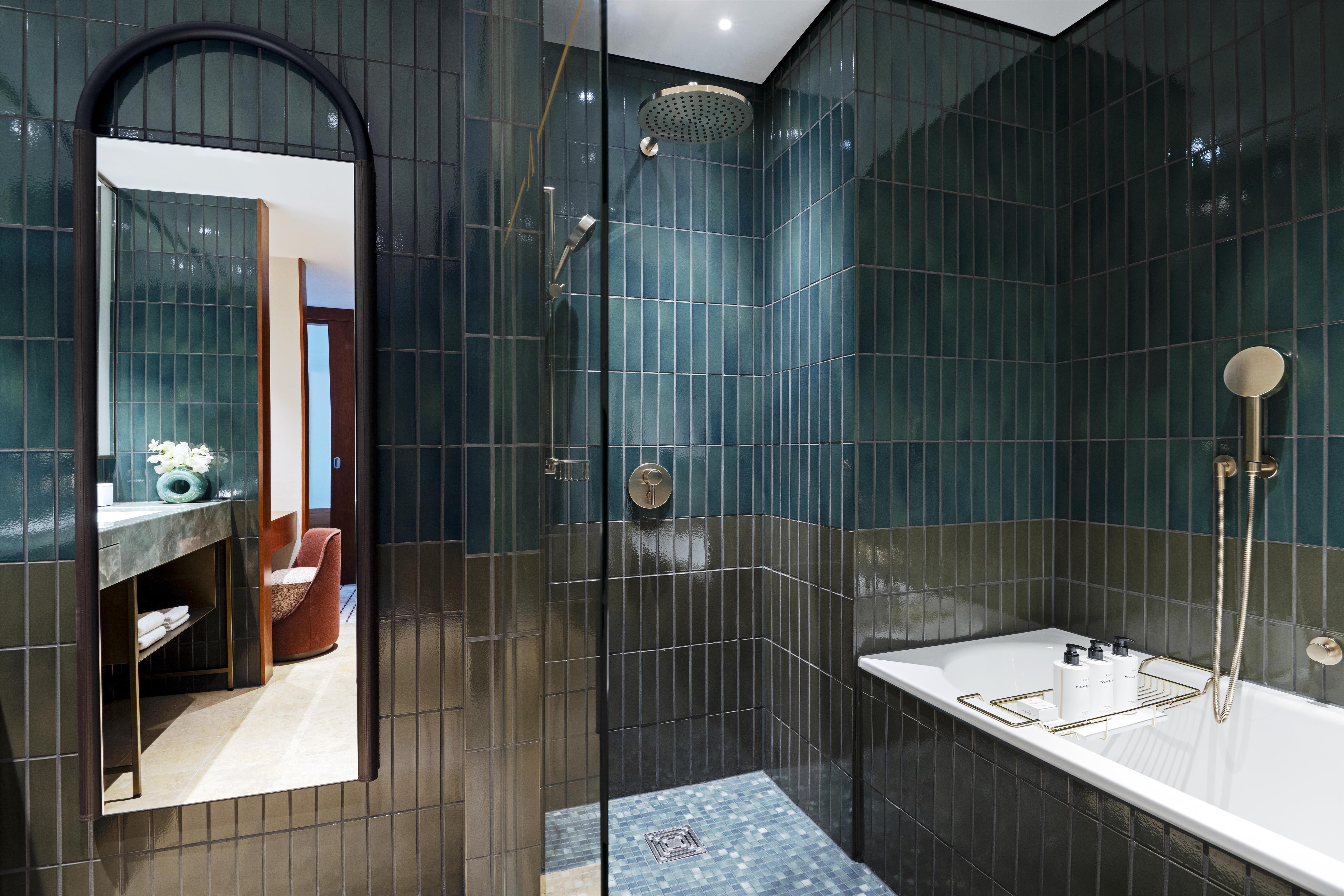 Suite King Bed One Bedroom 