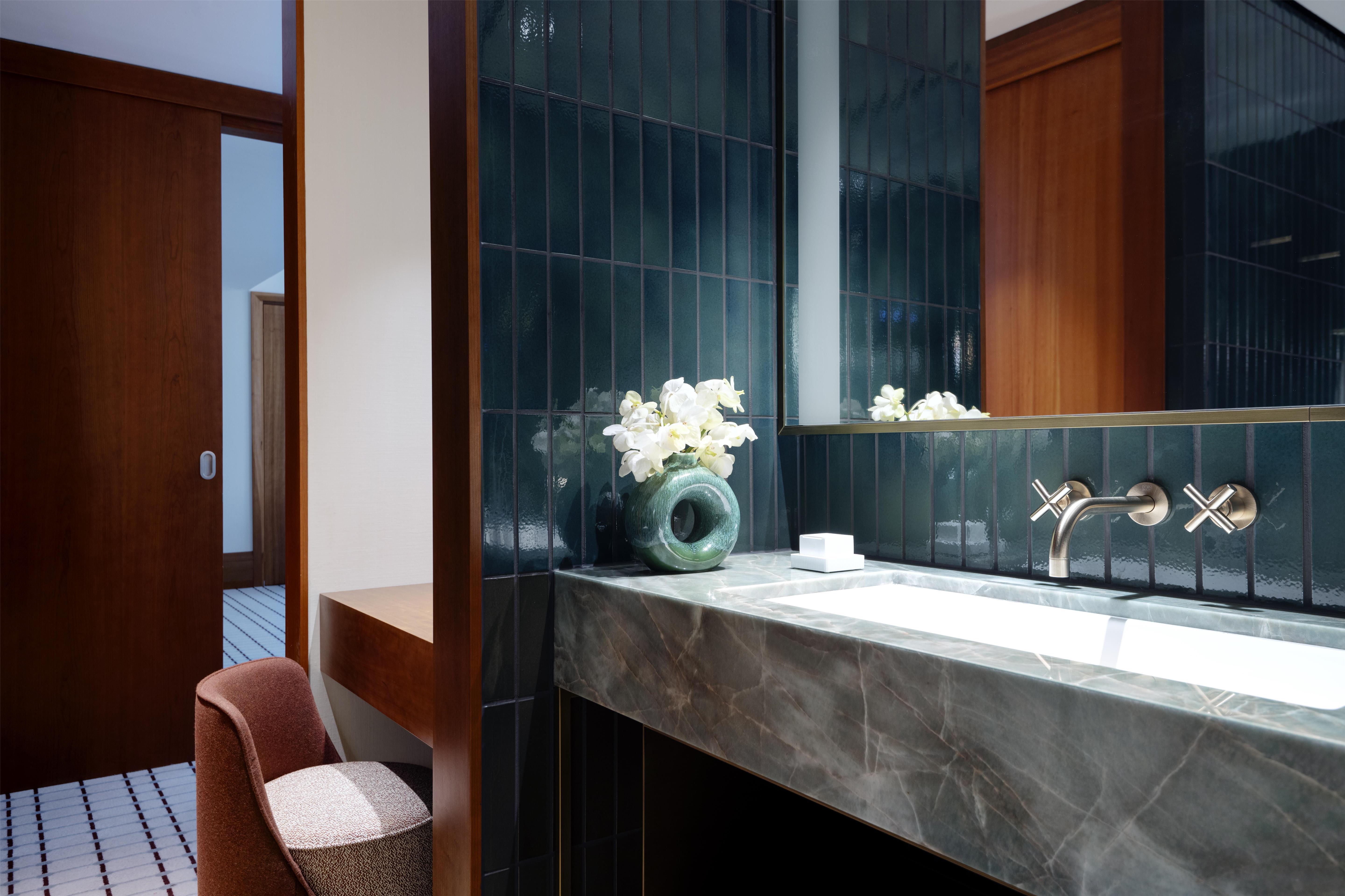 Suite King Bed One Bedroom 