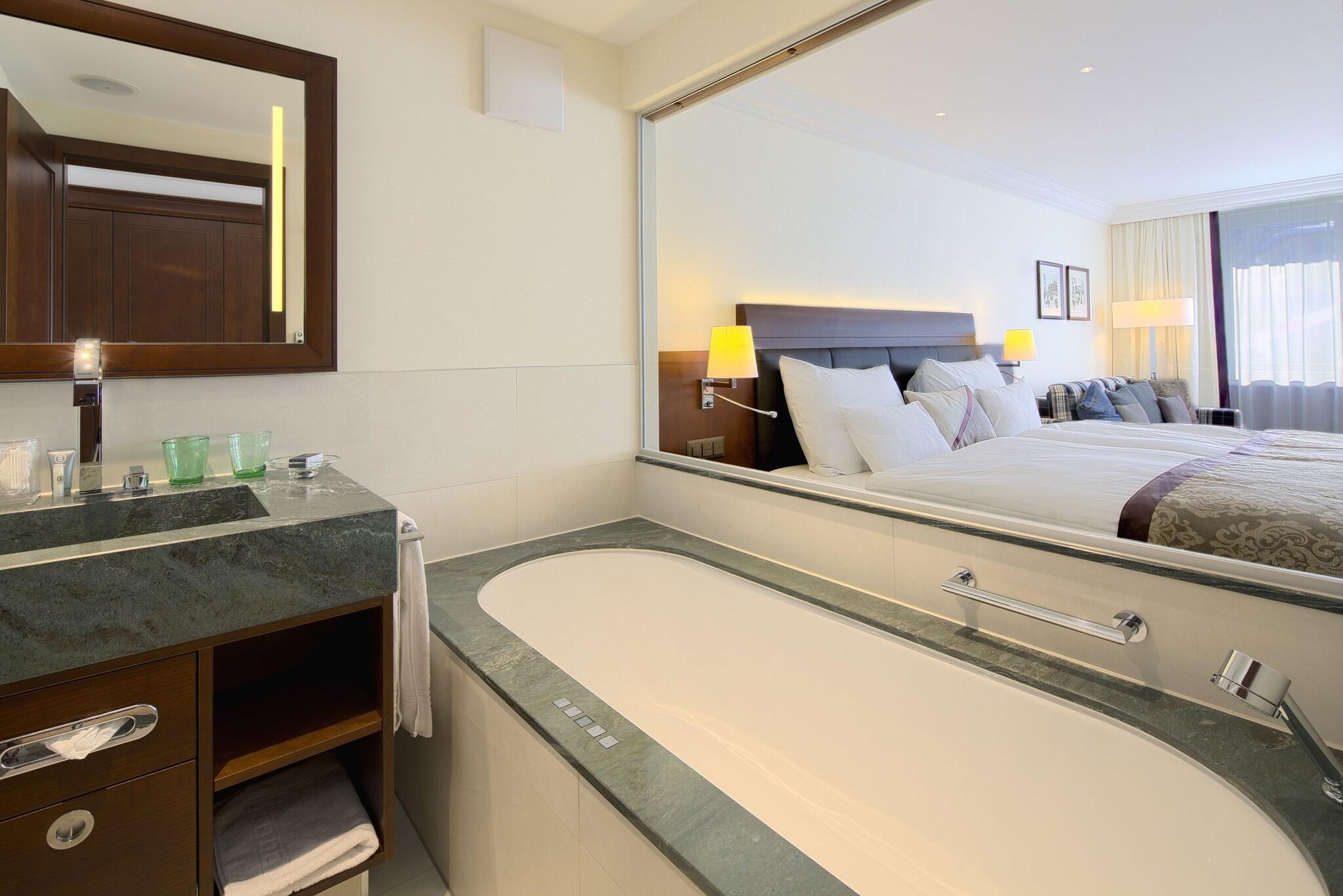 Junior Suite with Views