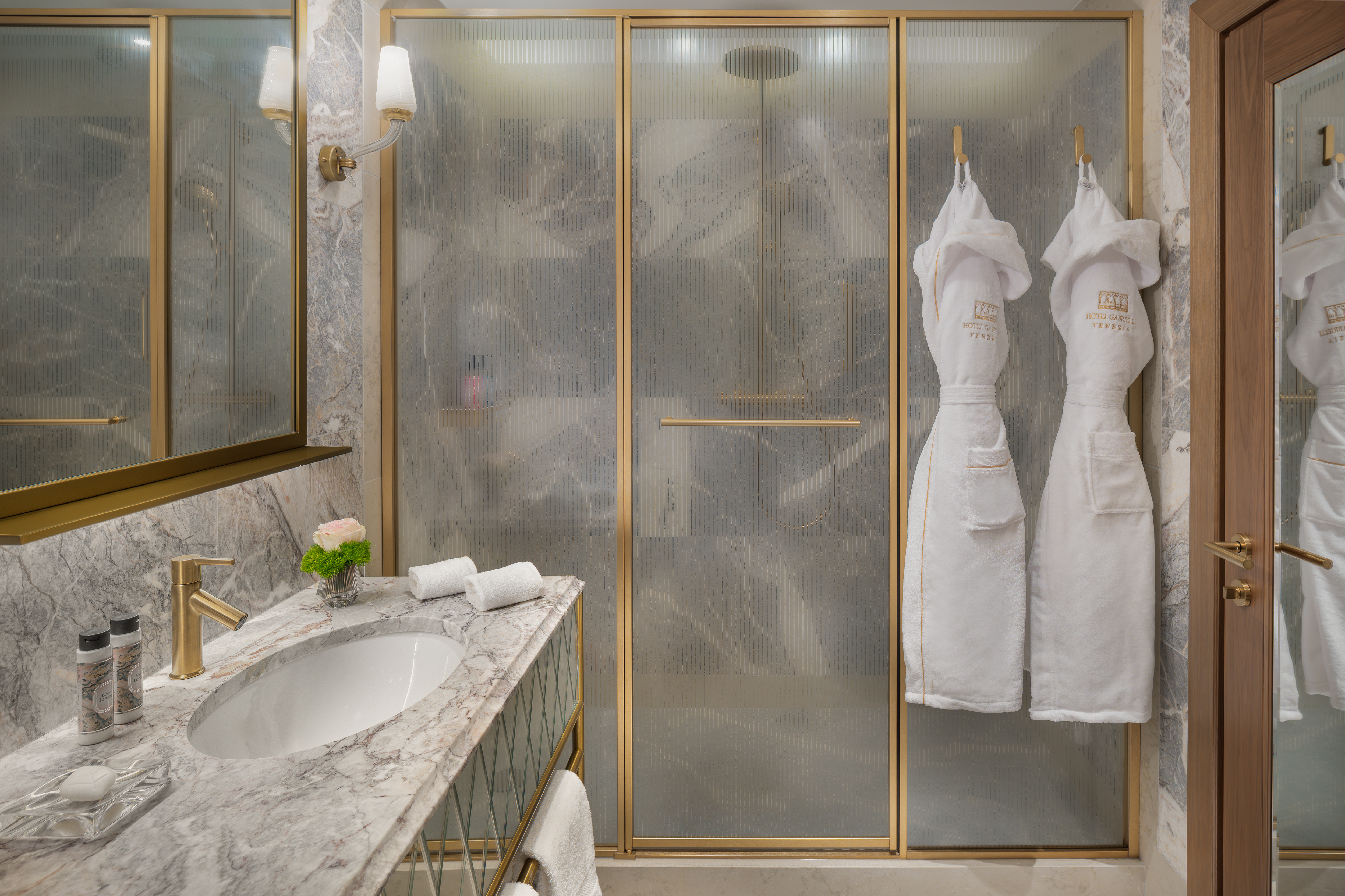 Family Room Connecting Room