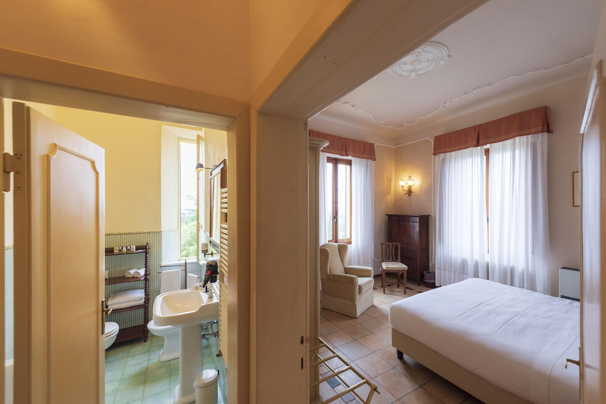 Double Deluxe King Bed