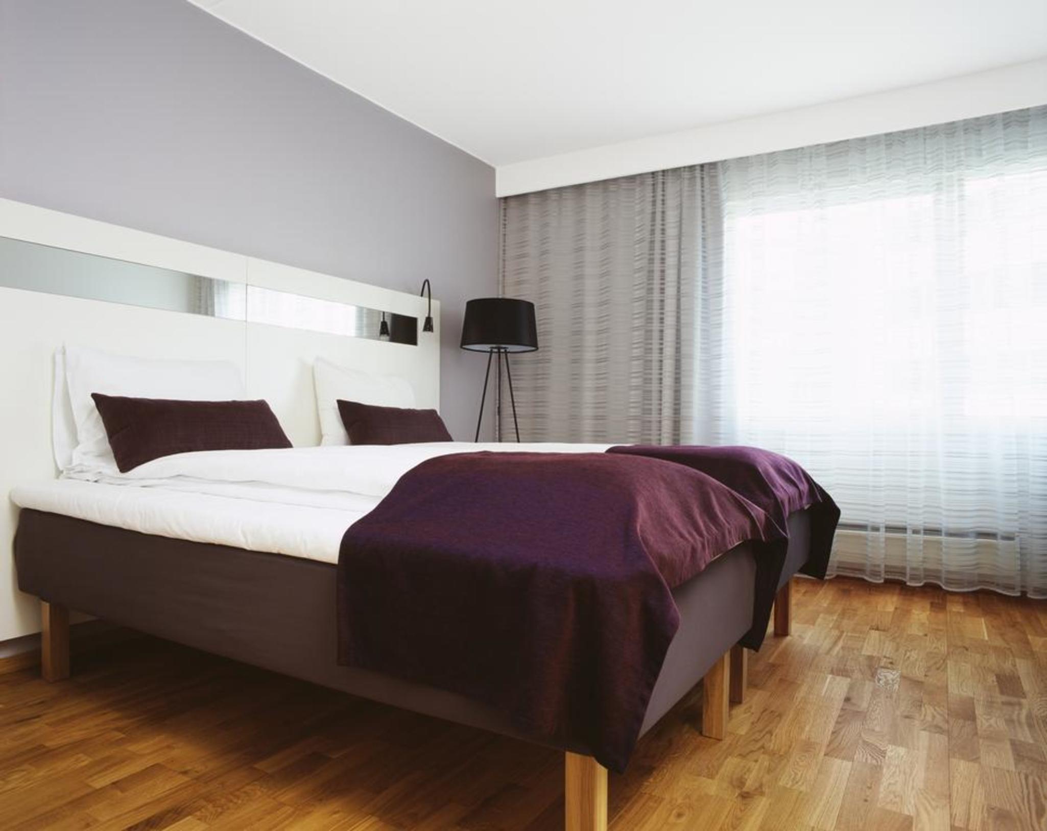 Double or Twin Standard