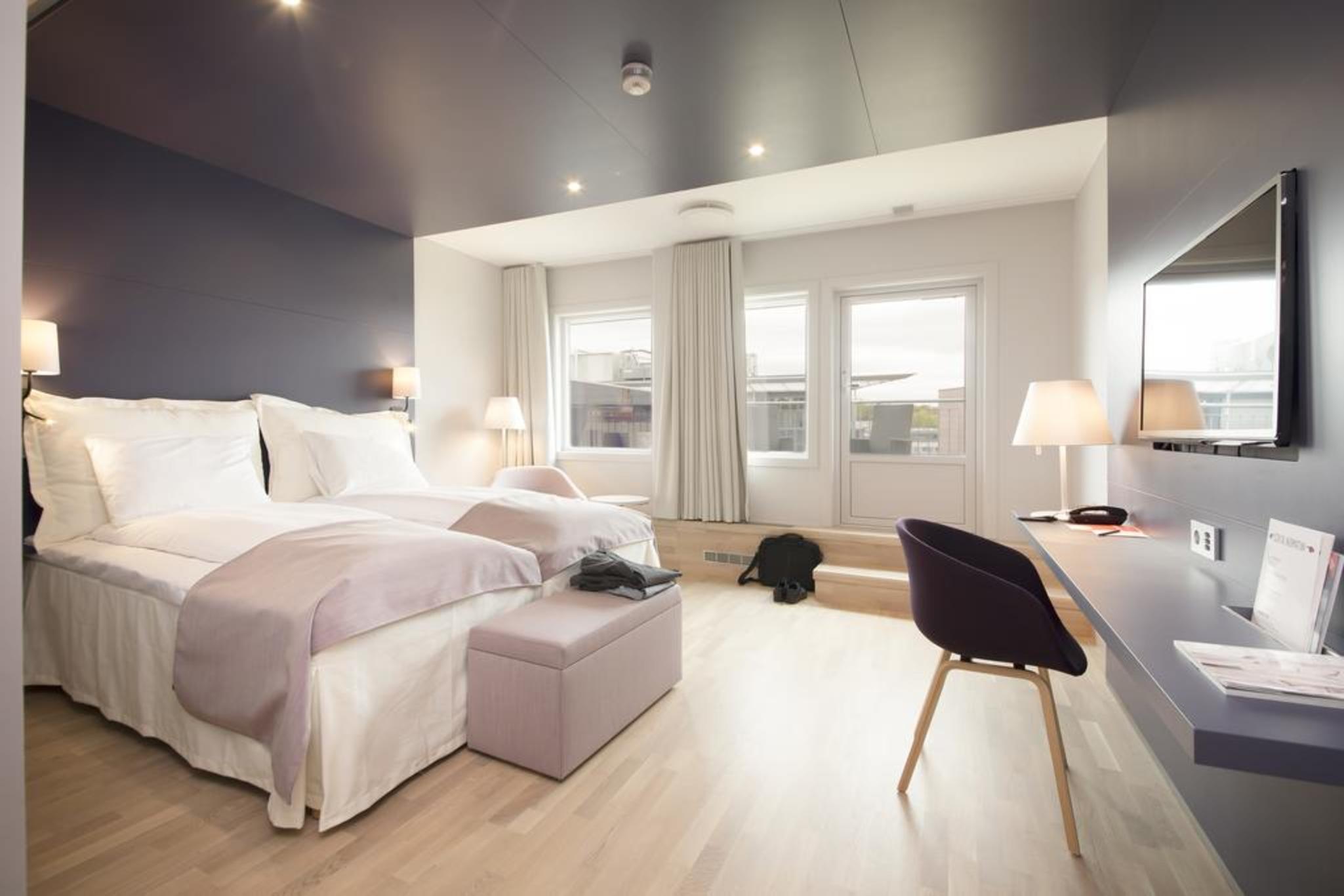 Double or Twin Standard