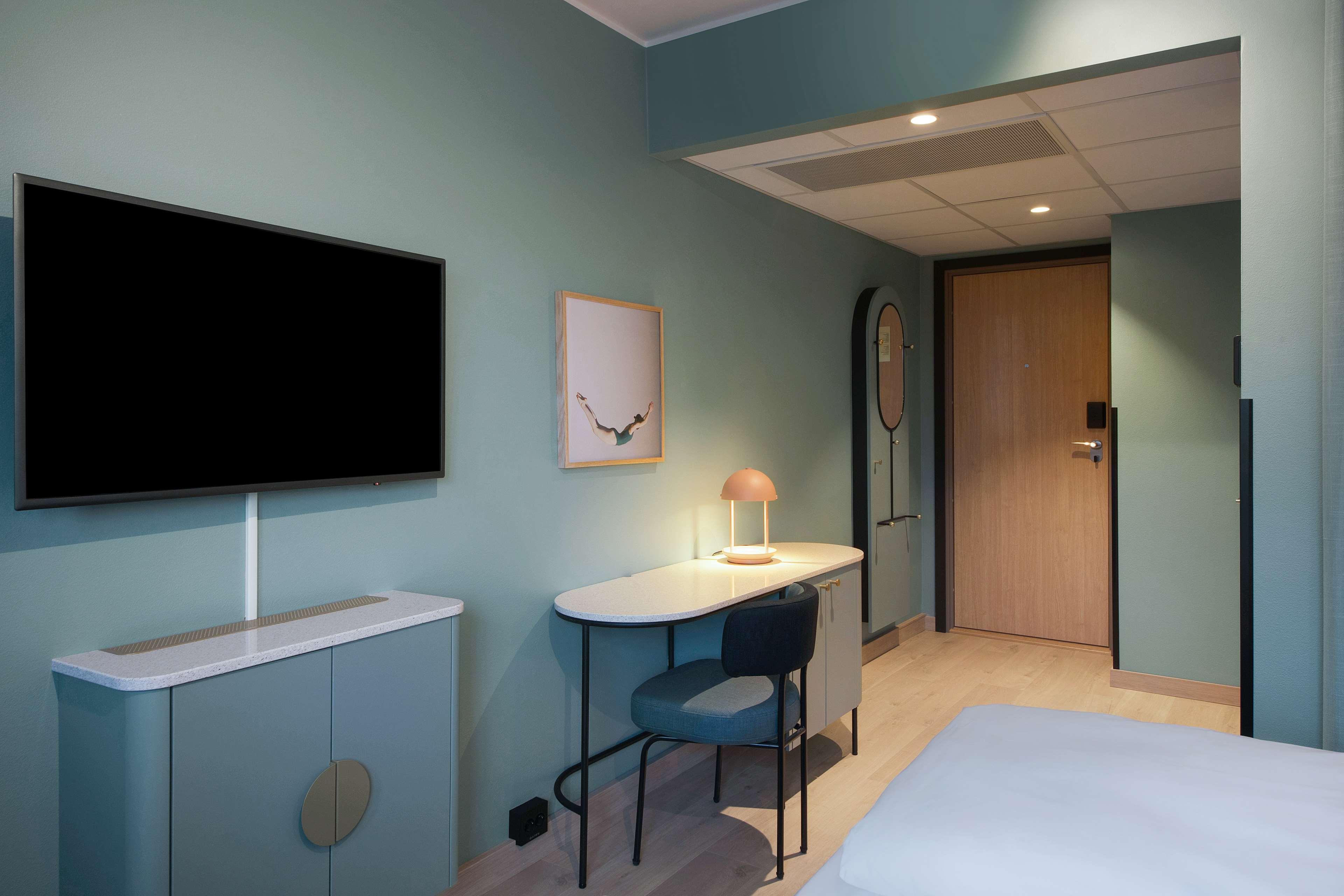 Double Superior King Bed