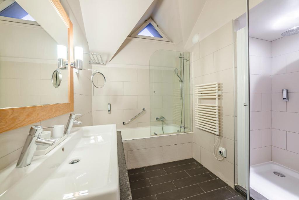 Junior Suite with Views