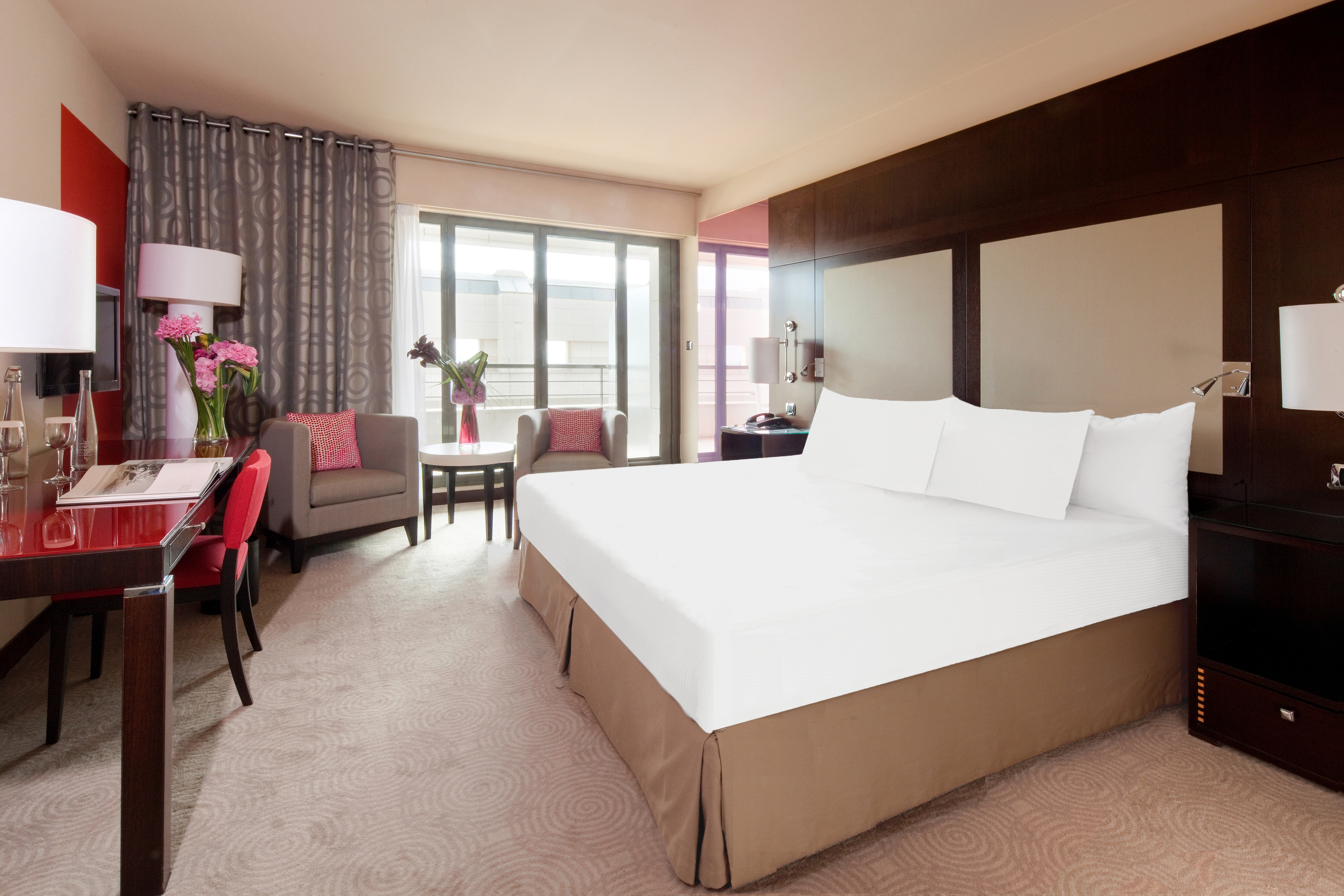 Double Partial Sea View