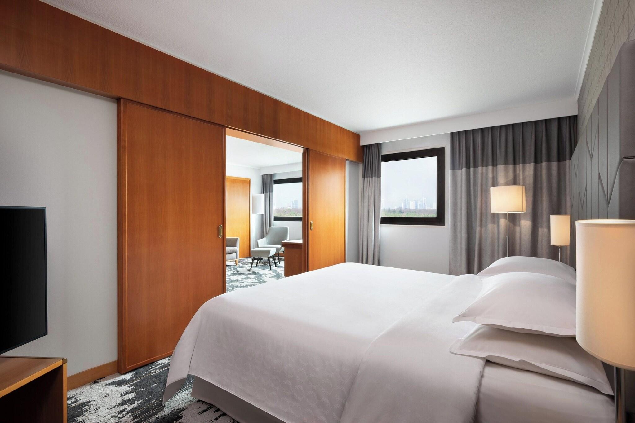Junior Suite King Size Bed