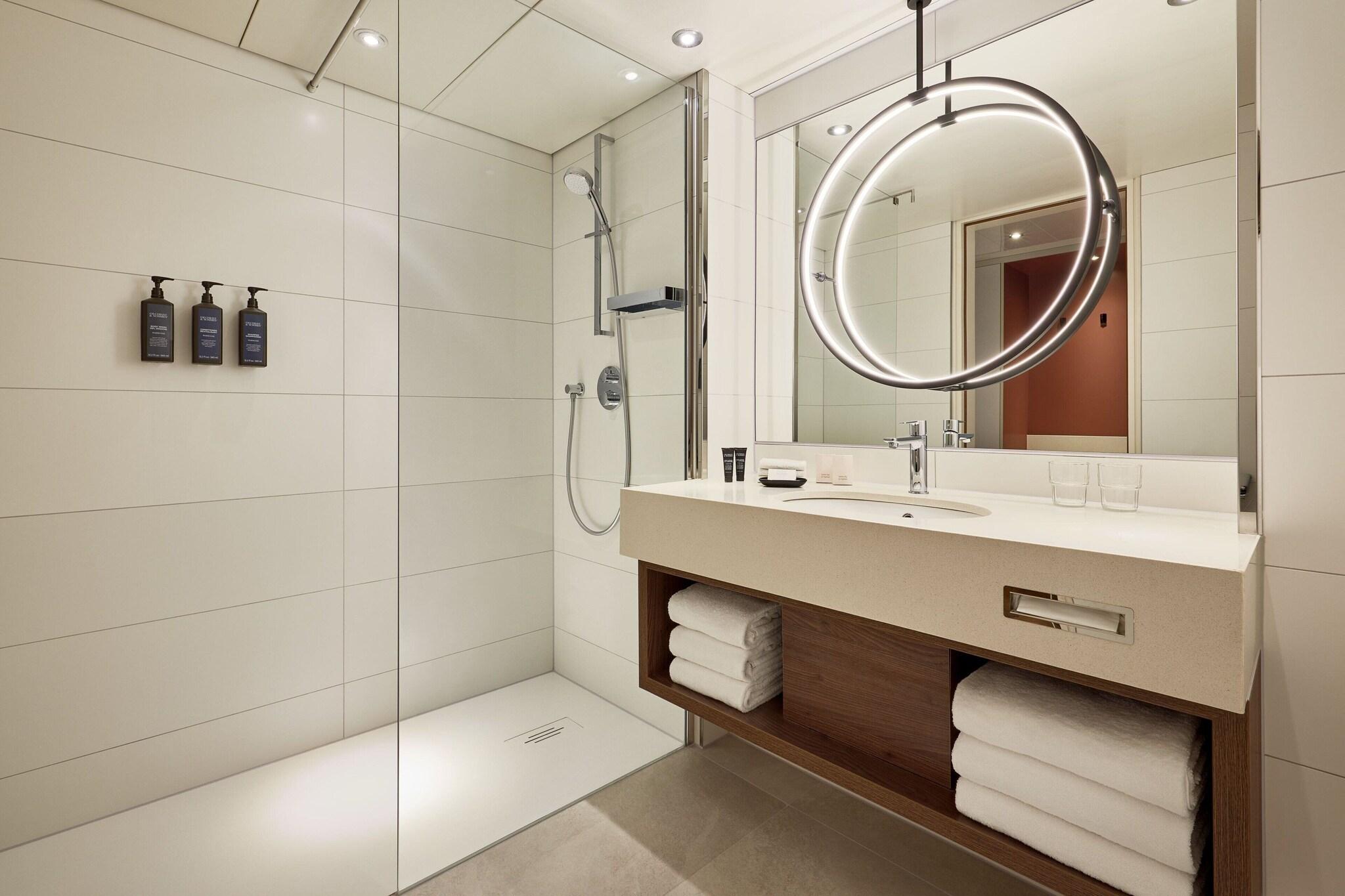 Double Premium Queen Bed