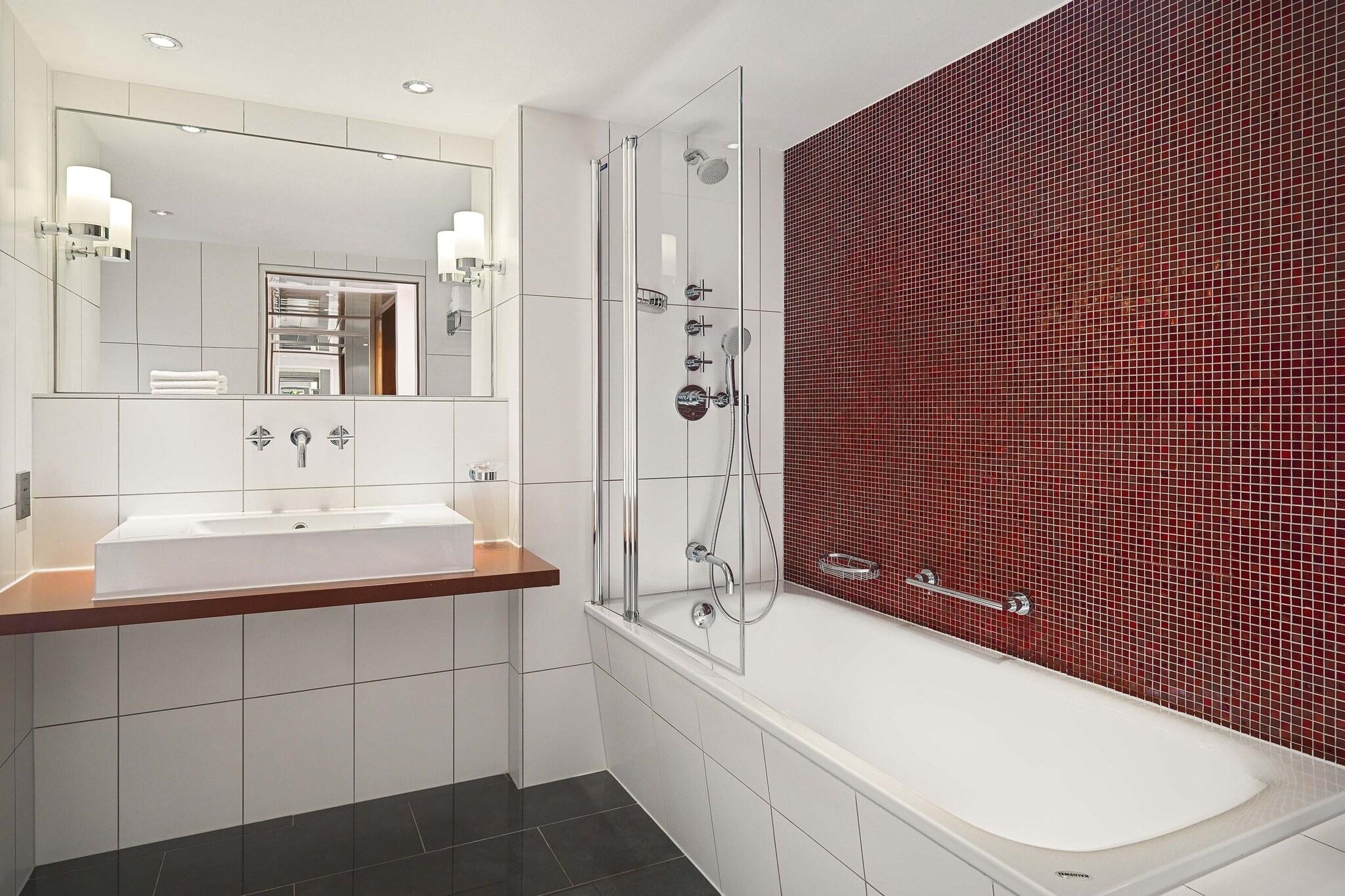 Junior Suite King Size Bed