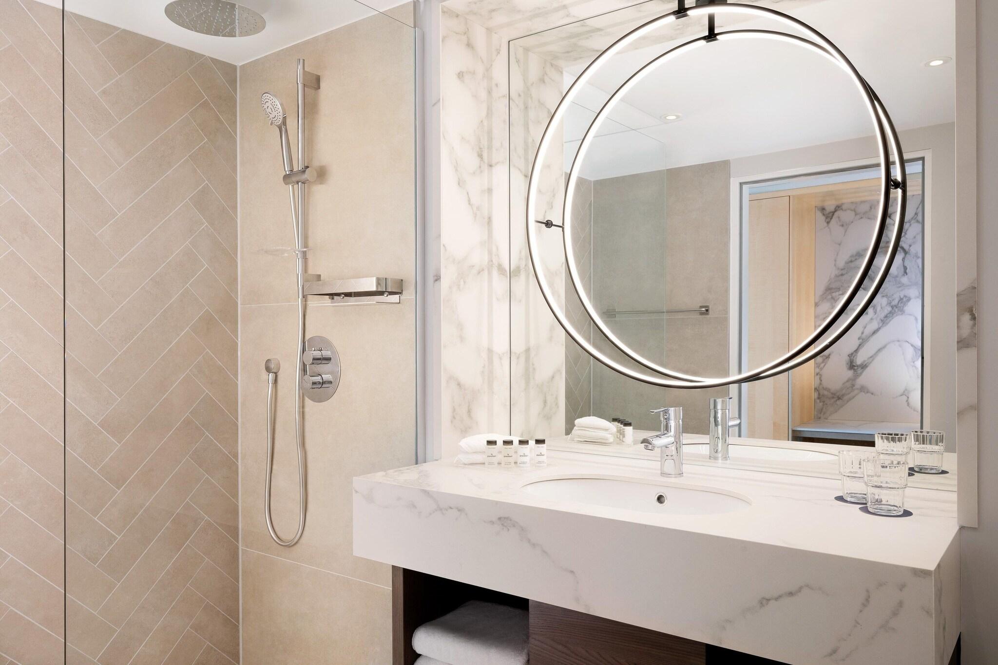 Double Queen Size Bed