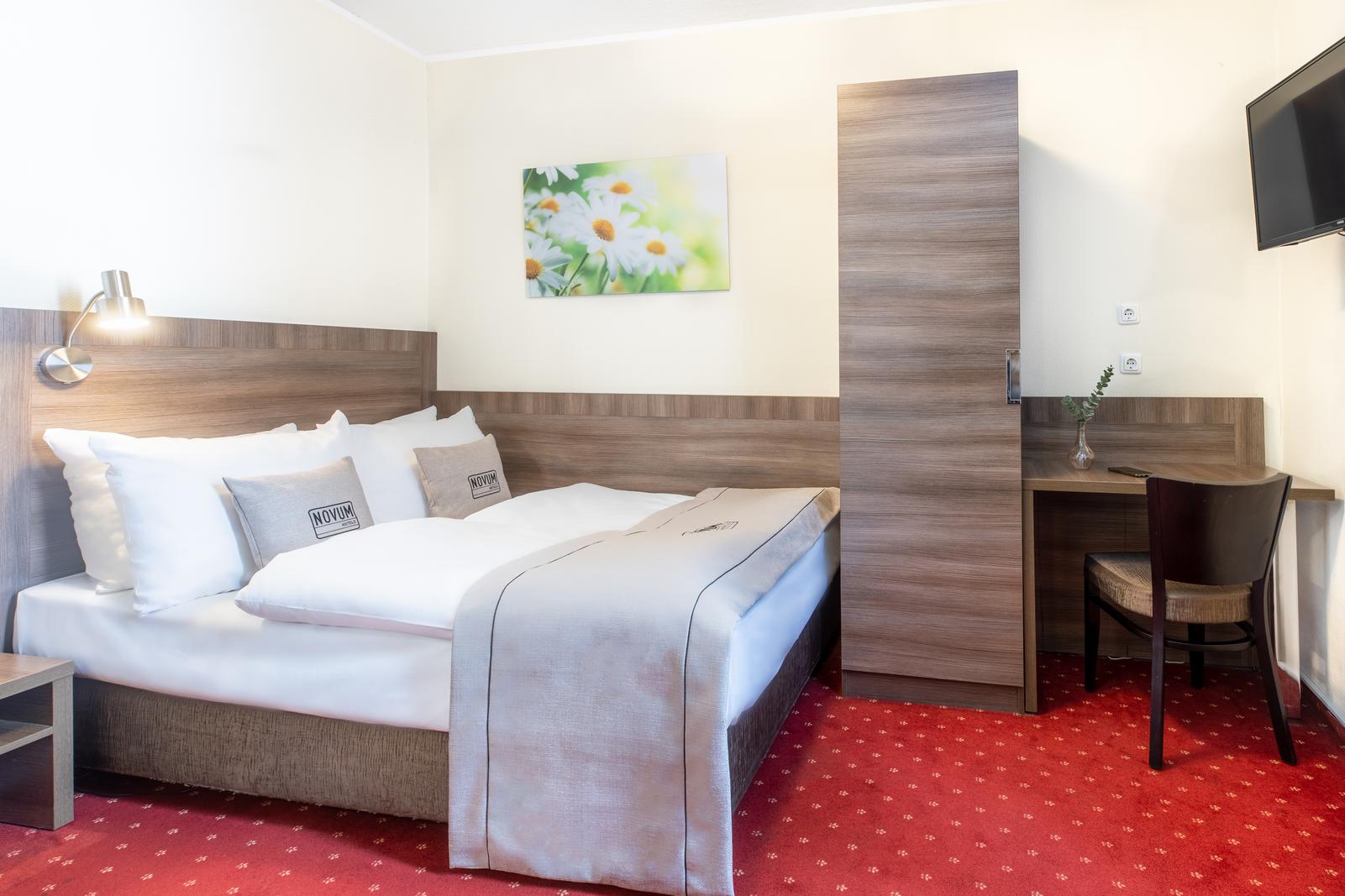 Double Queen Size Bed