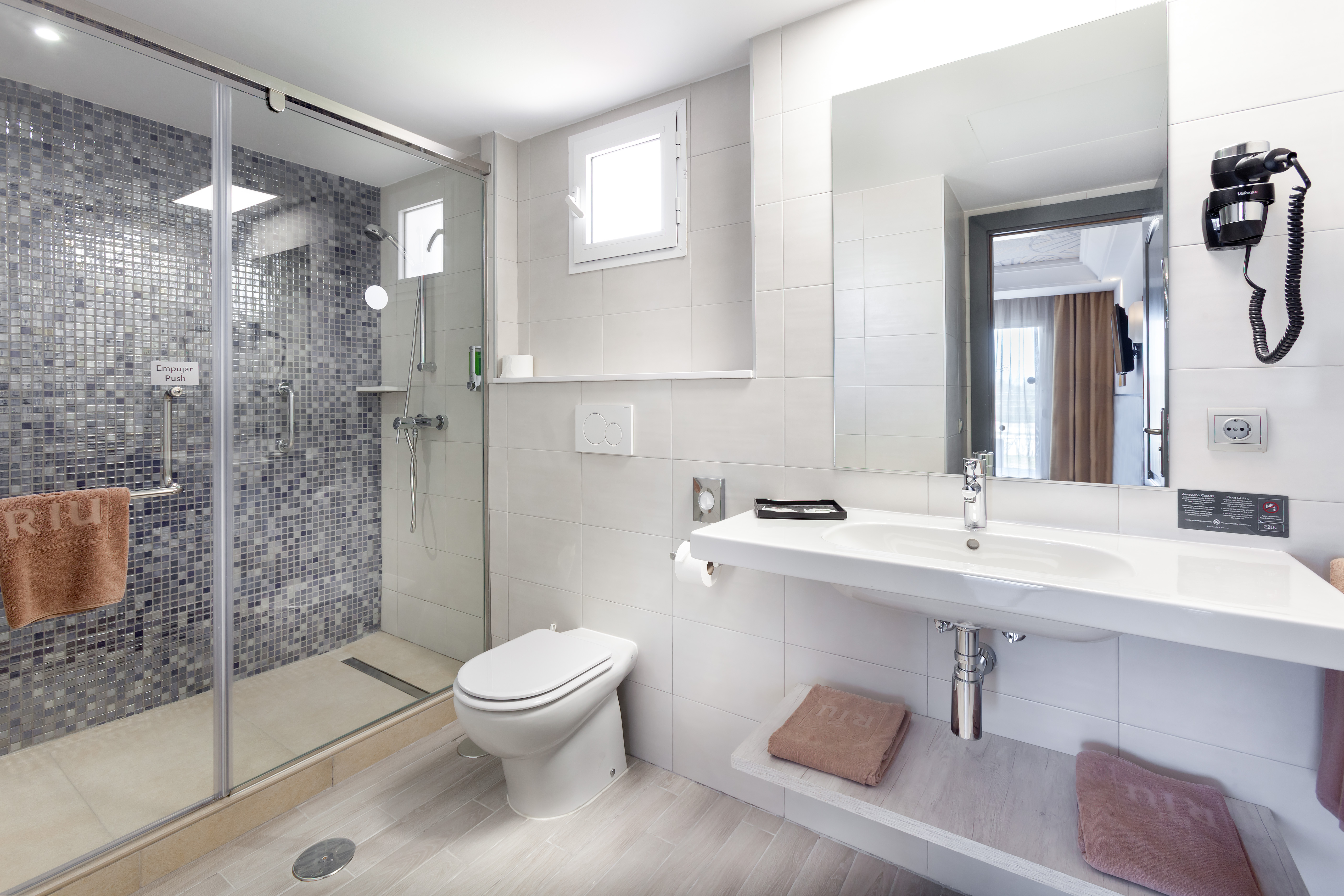 Double or Twin Standard