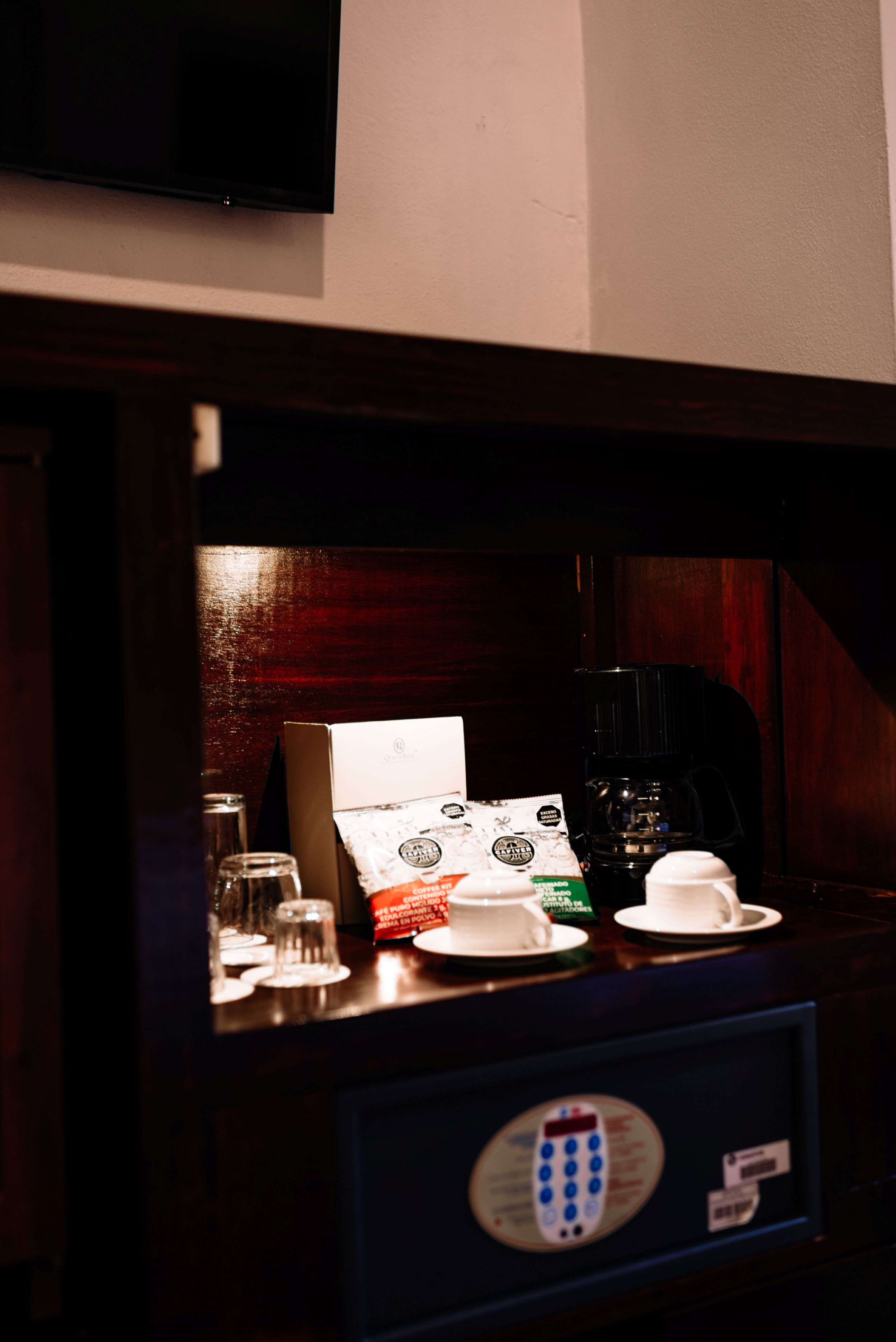 Single Queen Size Bed