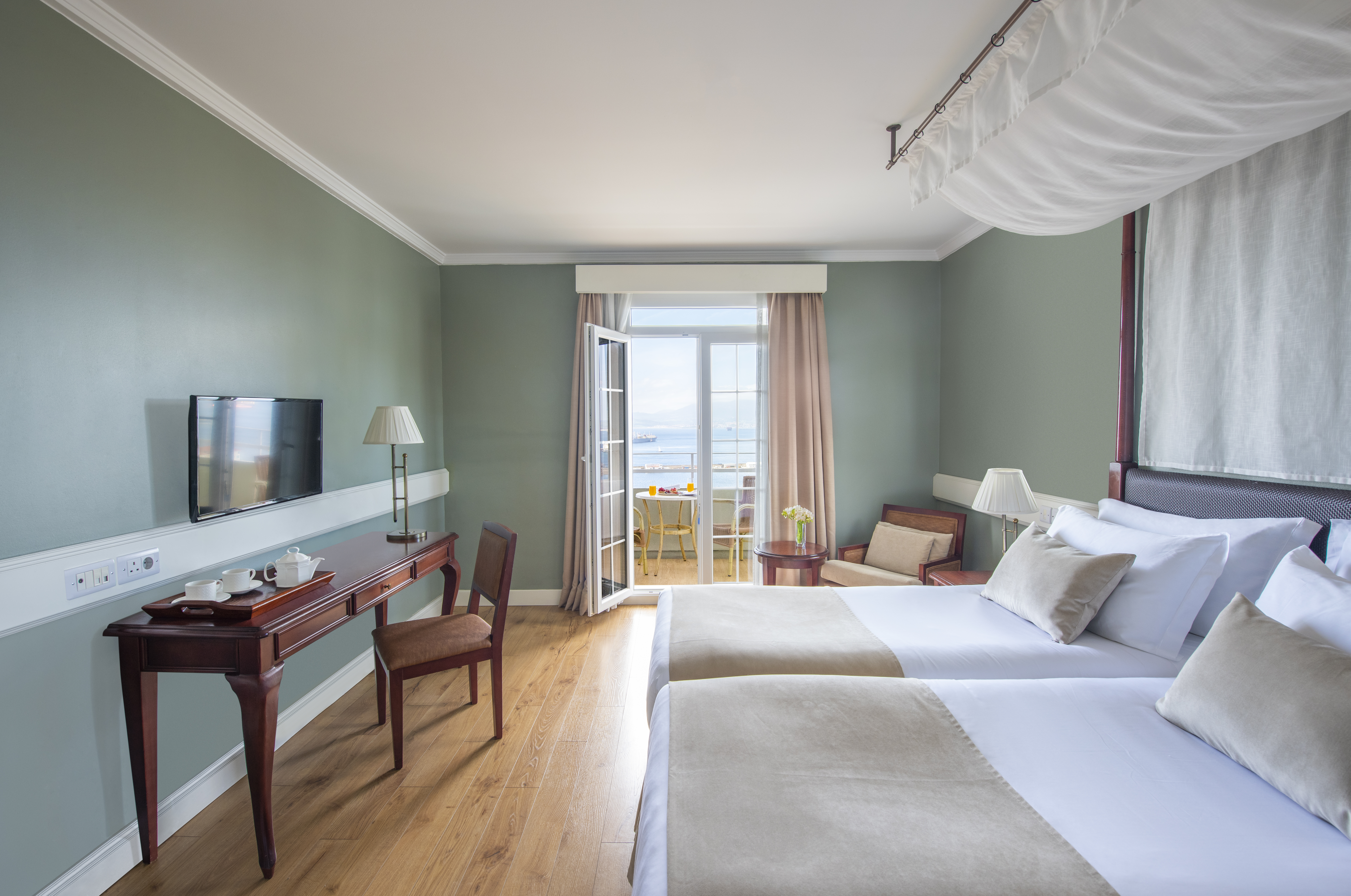 Twin Sea View with Balcony