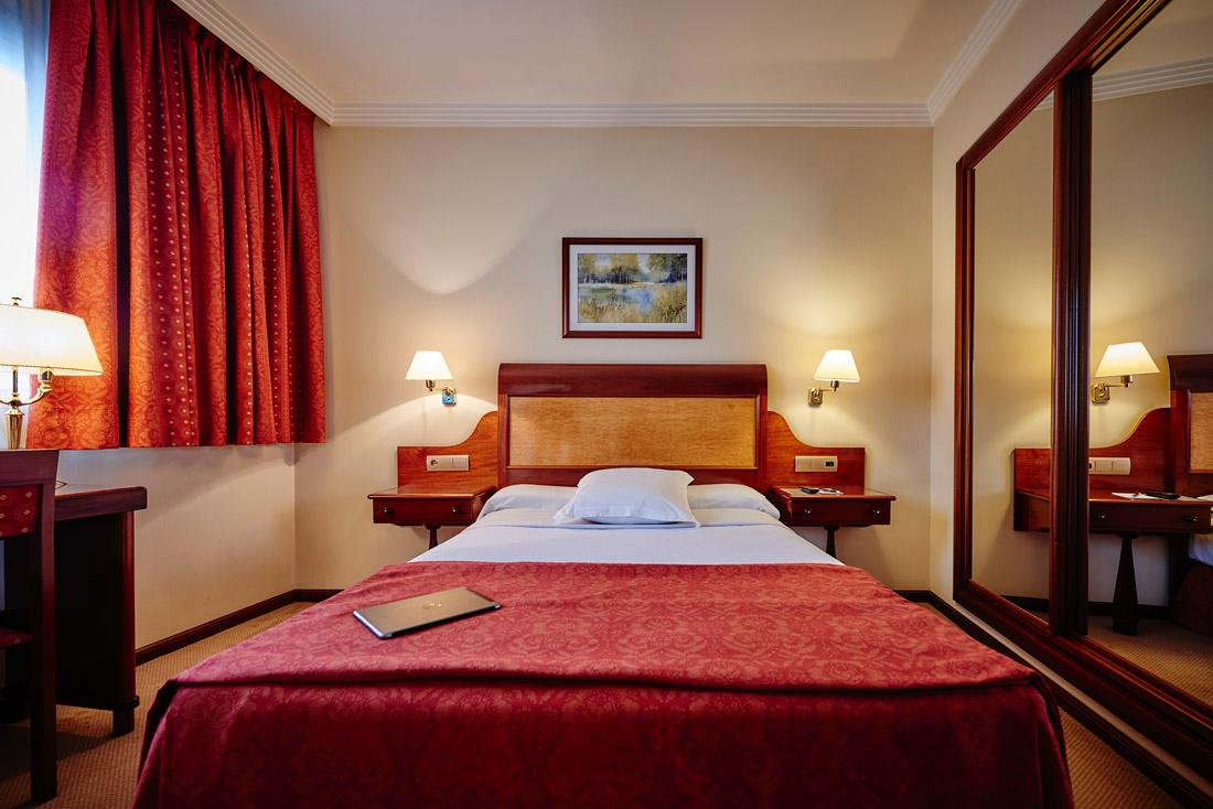 Double or Twin Standard