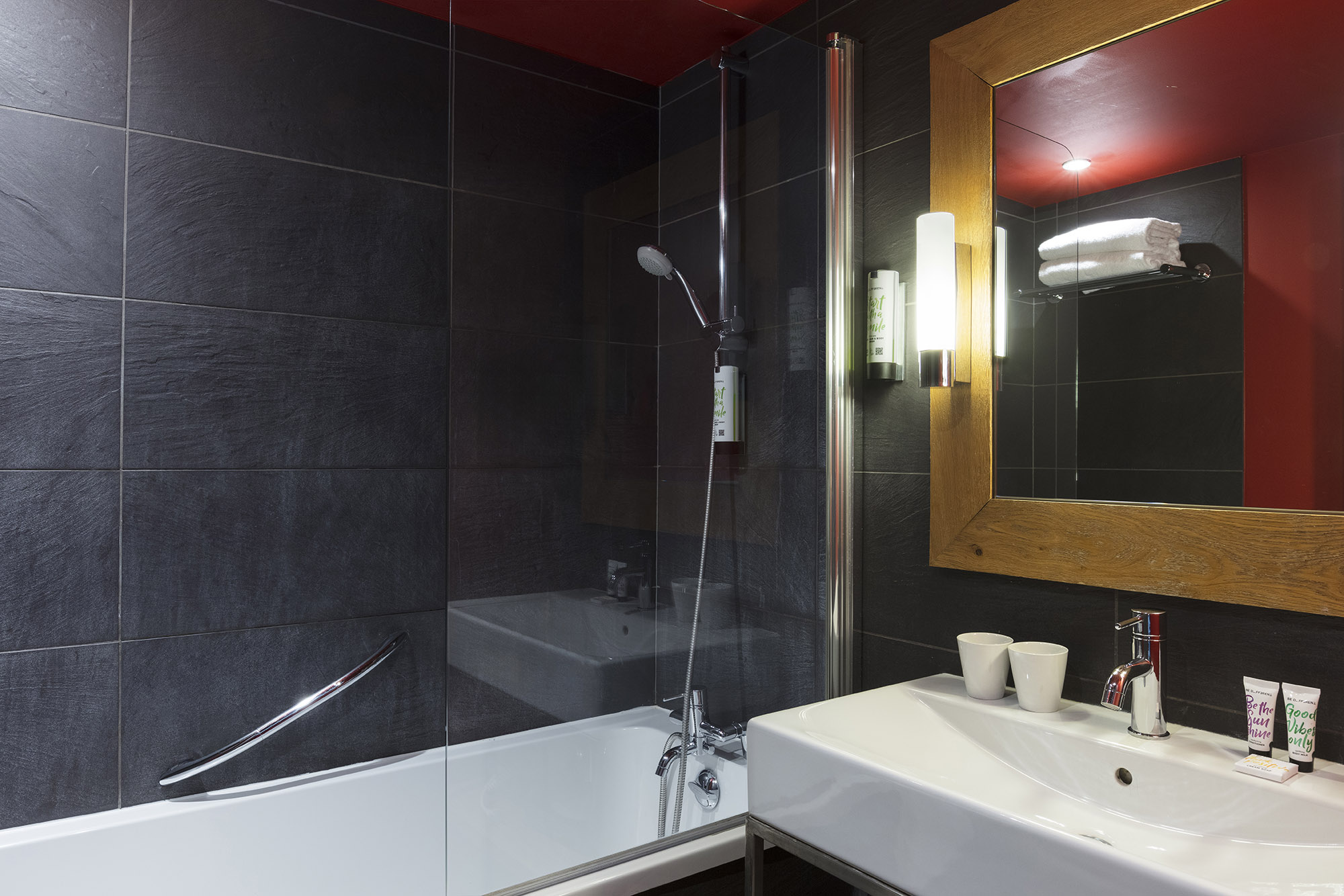 Double Classic Mountain View