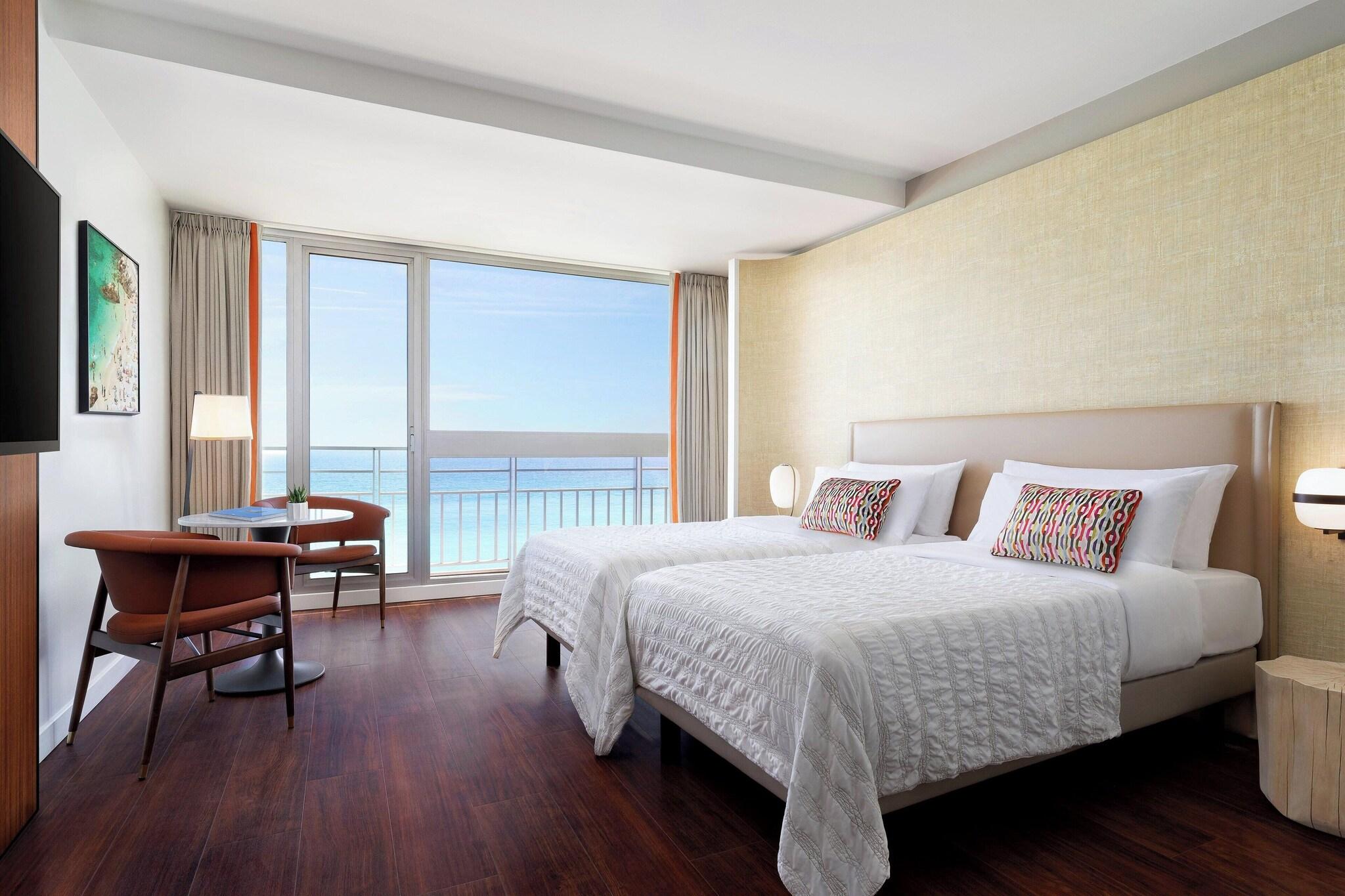 Twin Deluxe Sea View