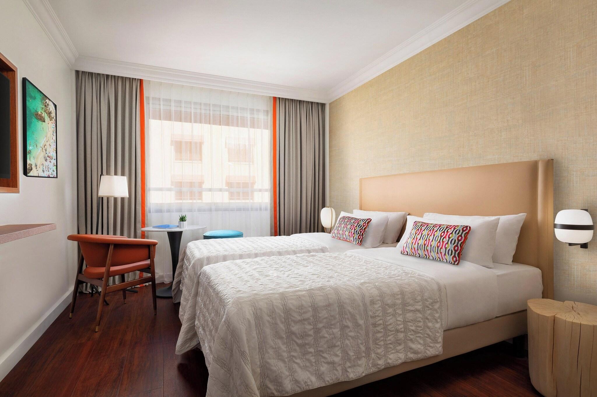 Twin Classic with Views